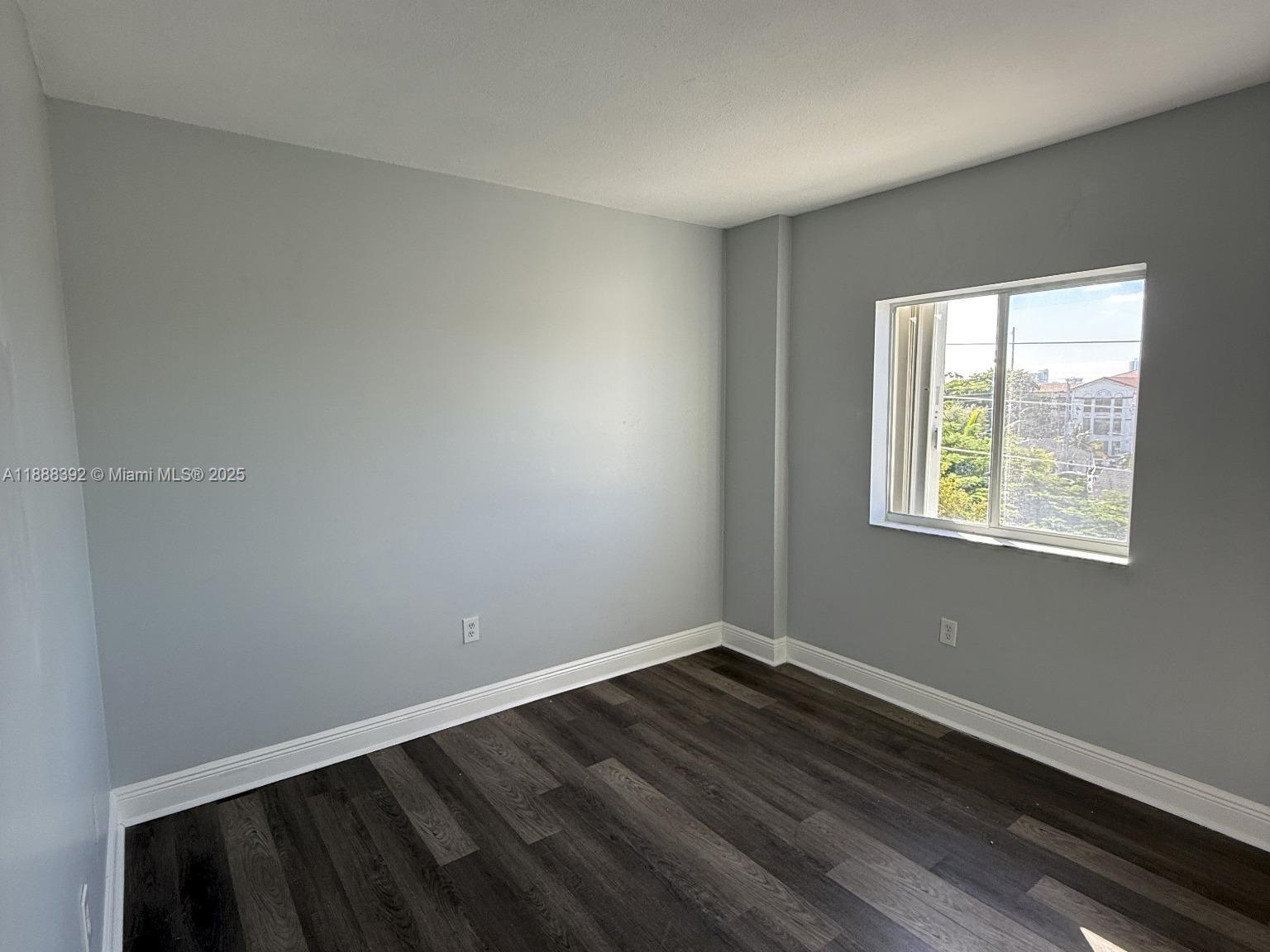 RIVER BREEZE CONDO - Residential