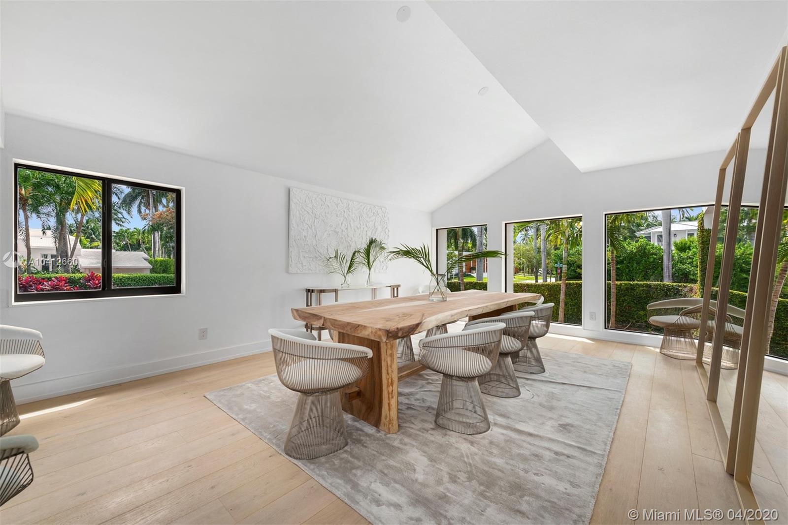 SUNSET ISLANDS-ISLAND NO - Residential