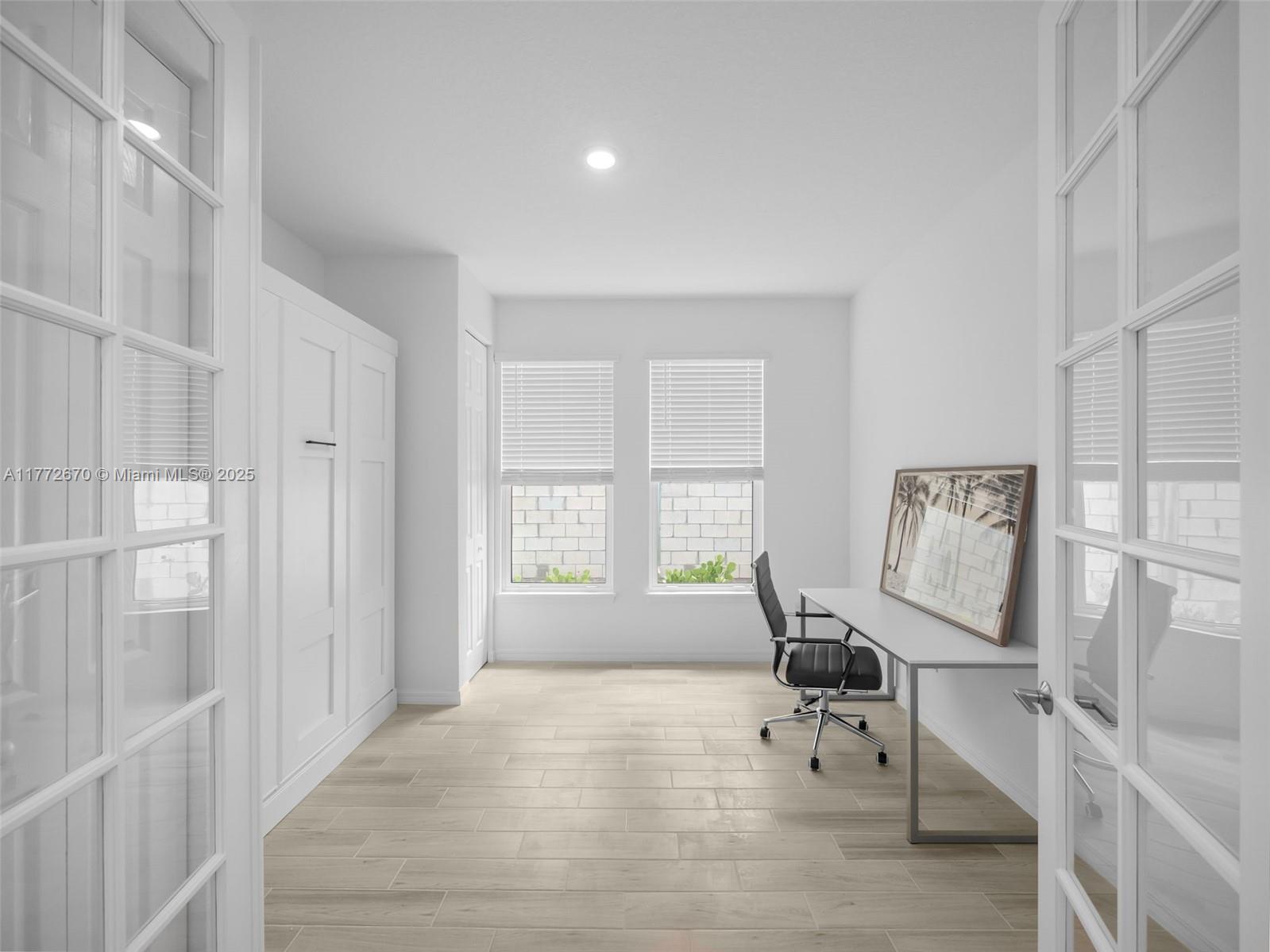 VERANDA OAKS - Residential