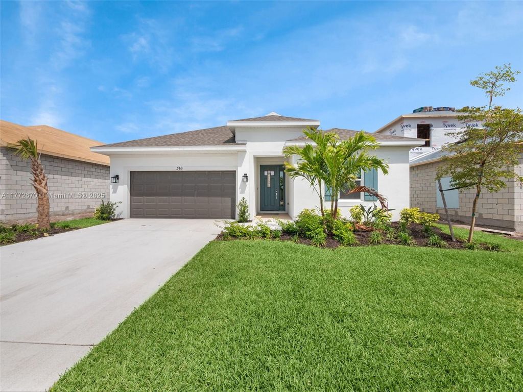 Photo of 516 SE Ranch Oak Cir, Port St Lucie, FL 34984 (MLS # A11772670)