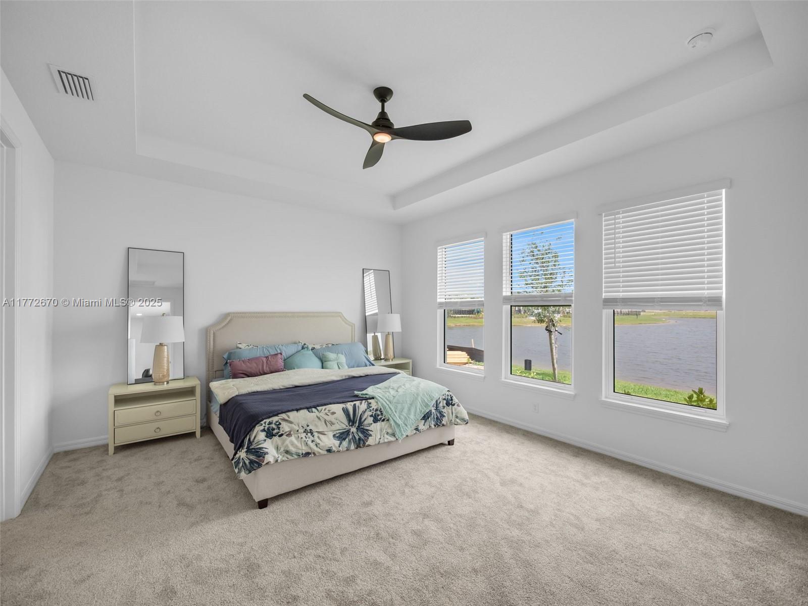 VERANDA OAKS - Residential