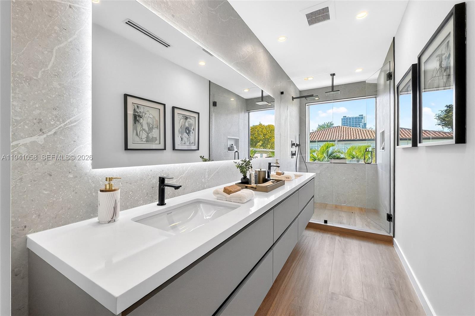 PALMHURST - Residential