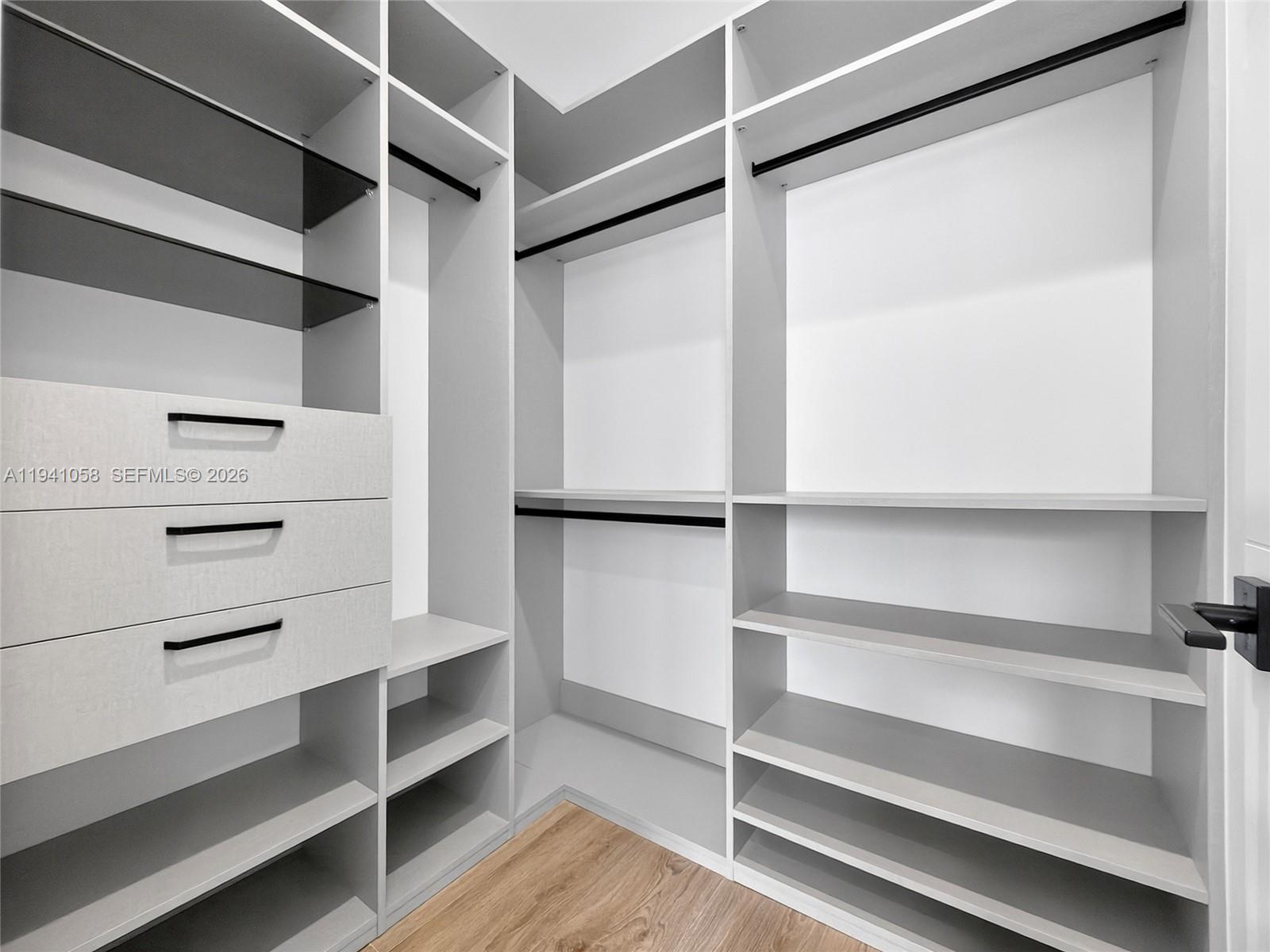 PALMHURST - Residential