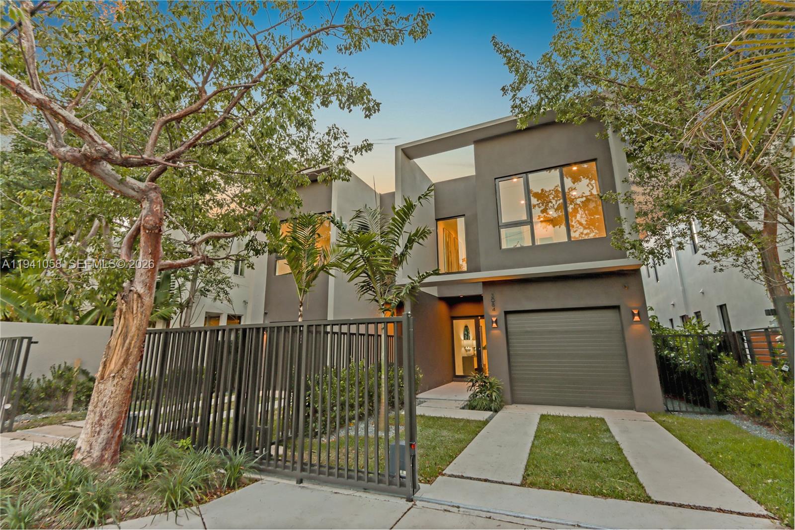 PALMHURST - Residential