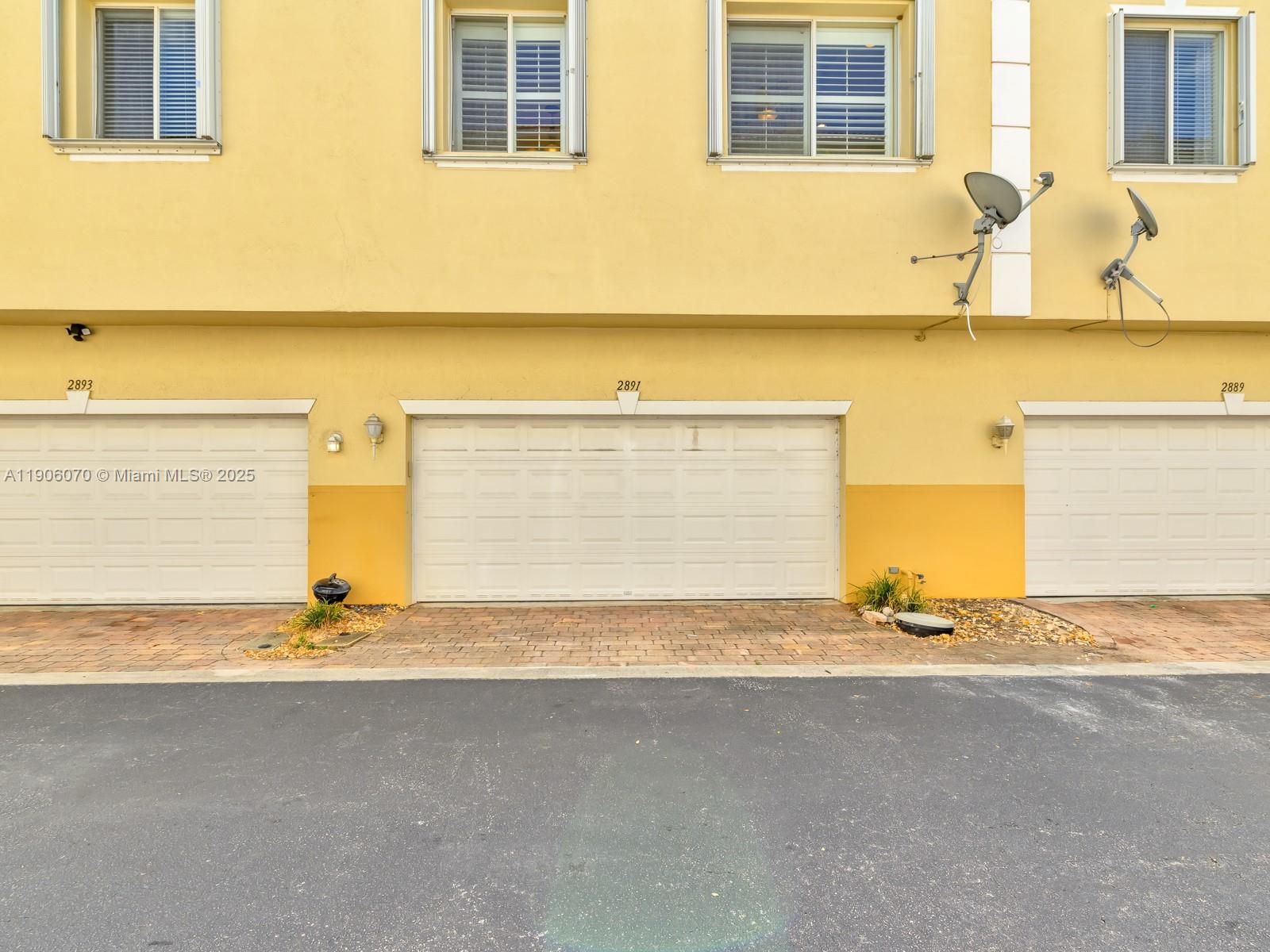 QUANTUM PARK TOWNHOMES - Residential