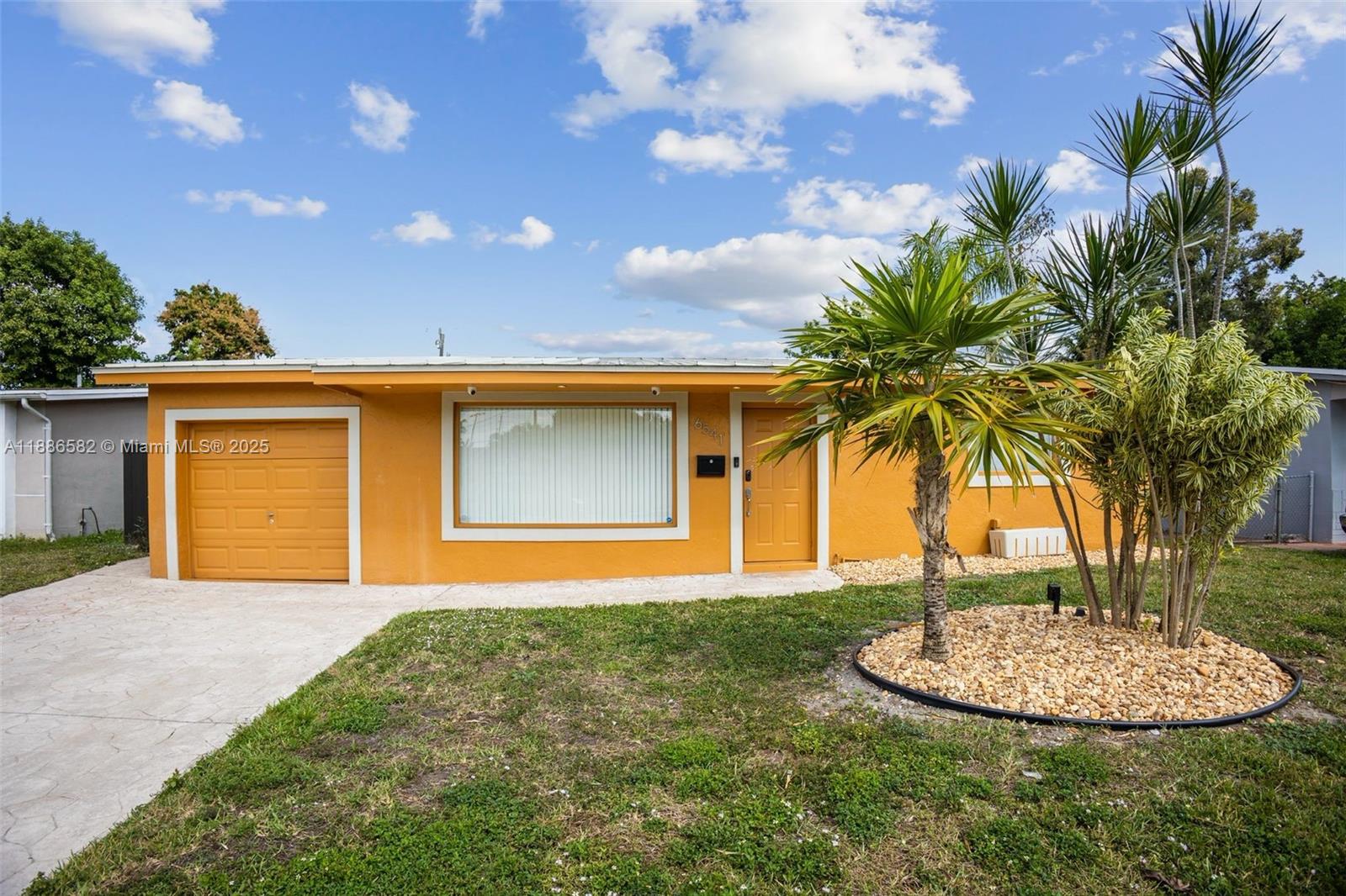 SUNRISE GOLF VILLAGE SEC - Residential