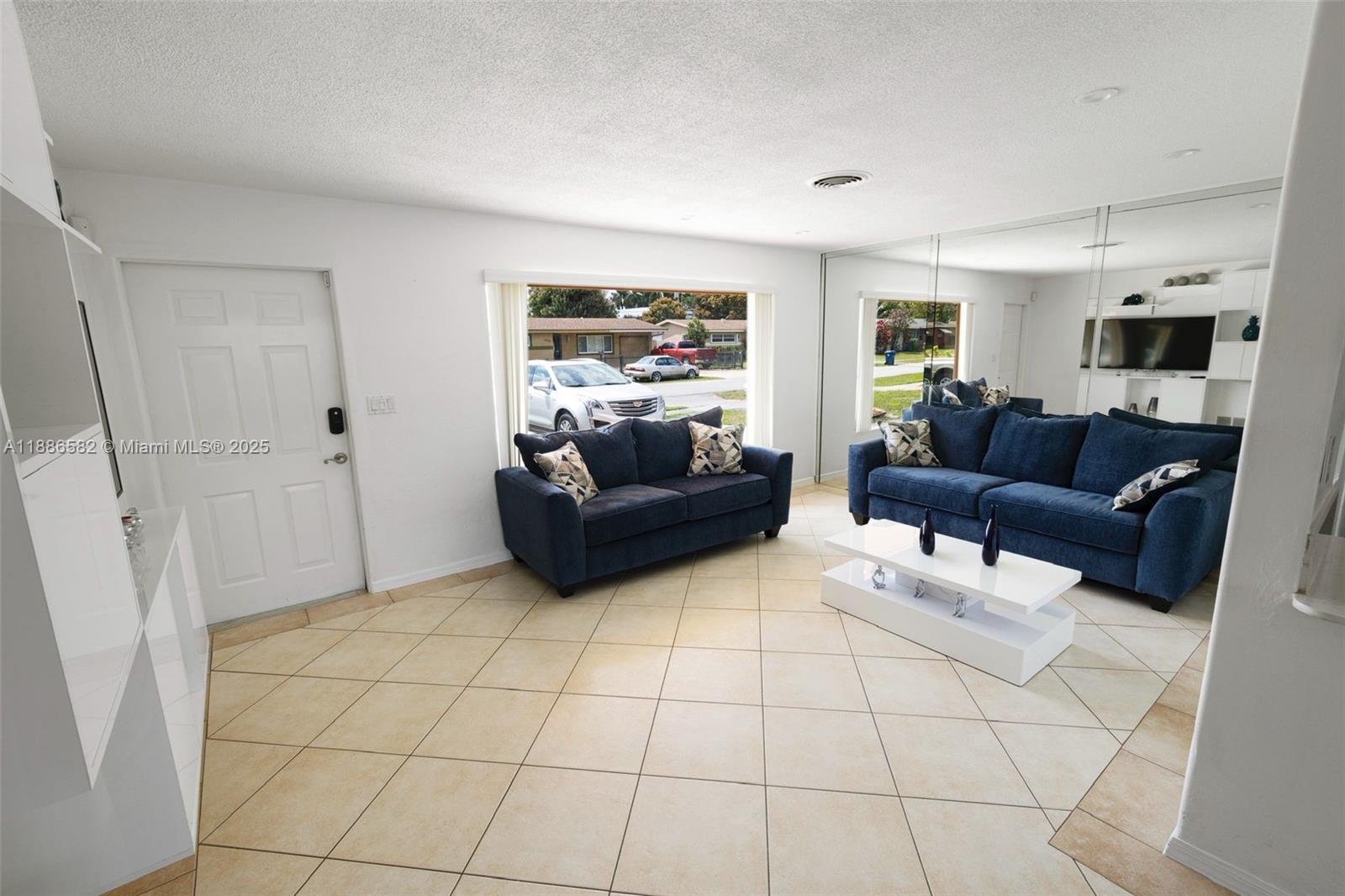 SUNRISE GOLF VILLAGE SEC - Residential