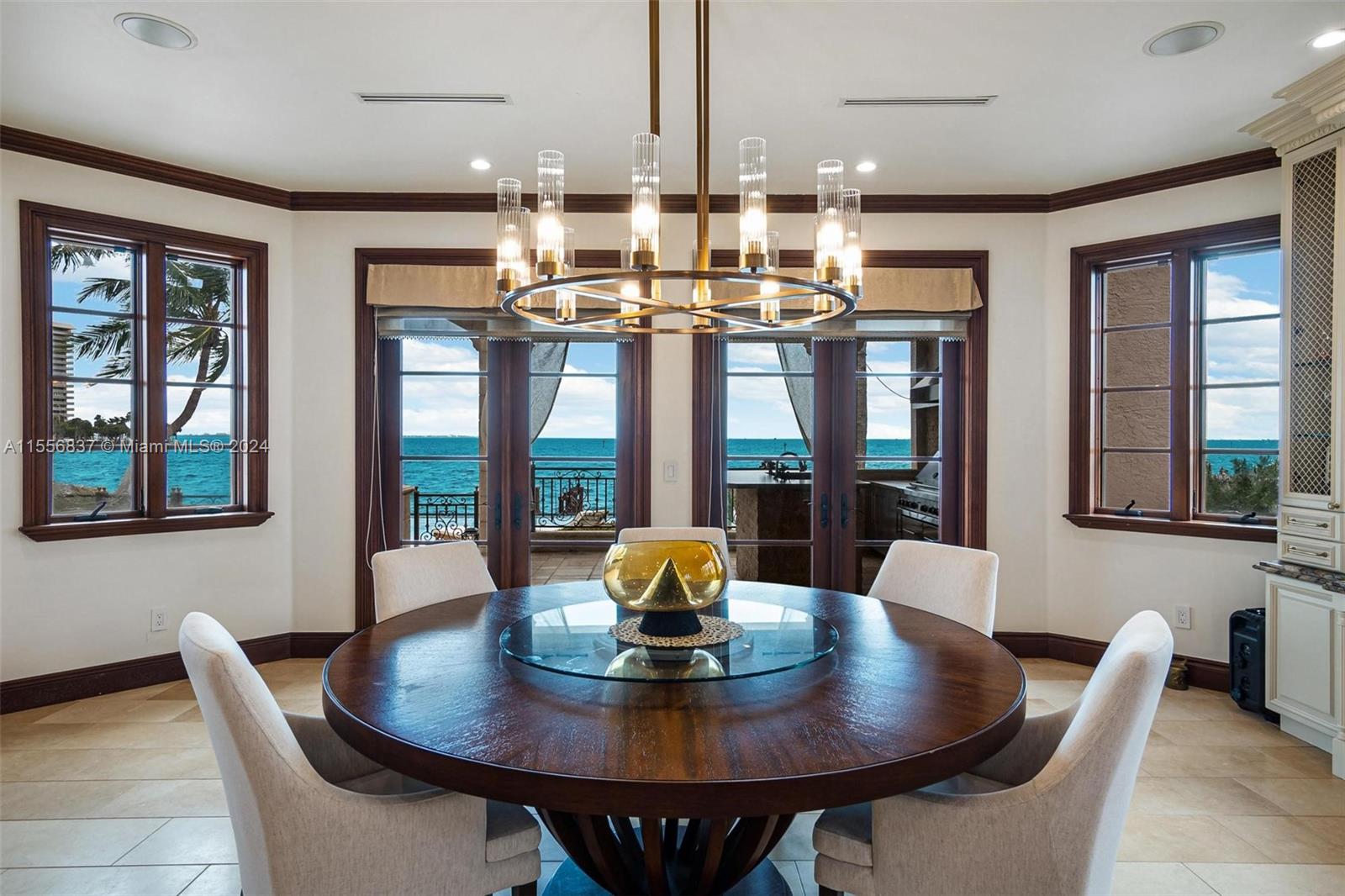 CRYSTAL VIEW - Residential
