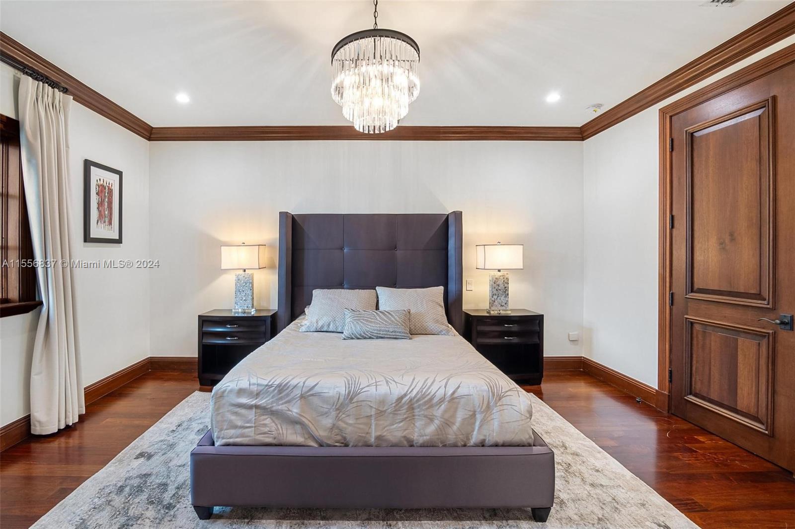 CRYSTAL VIEW - Residential