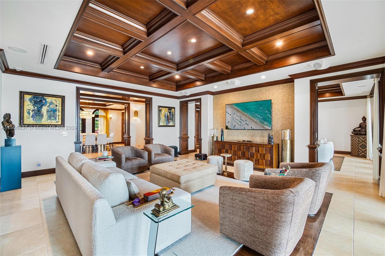 CRYSTAL VIEW - Residential