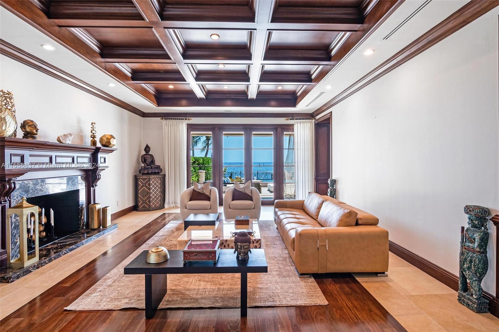 CRYSTAL VIEW - Residential