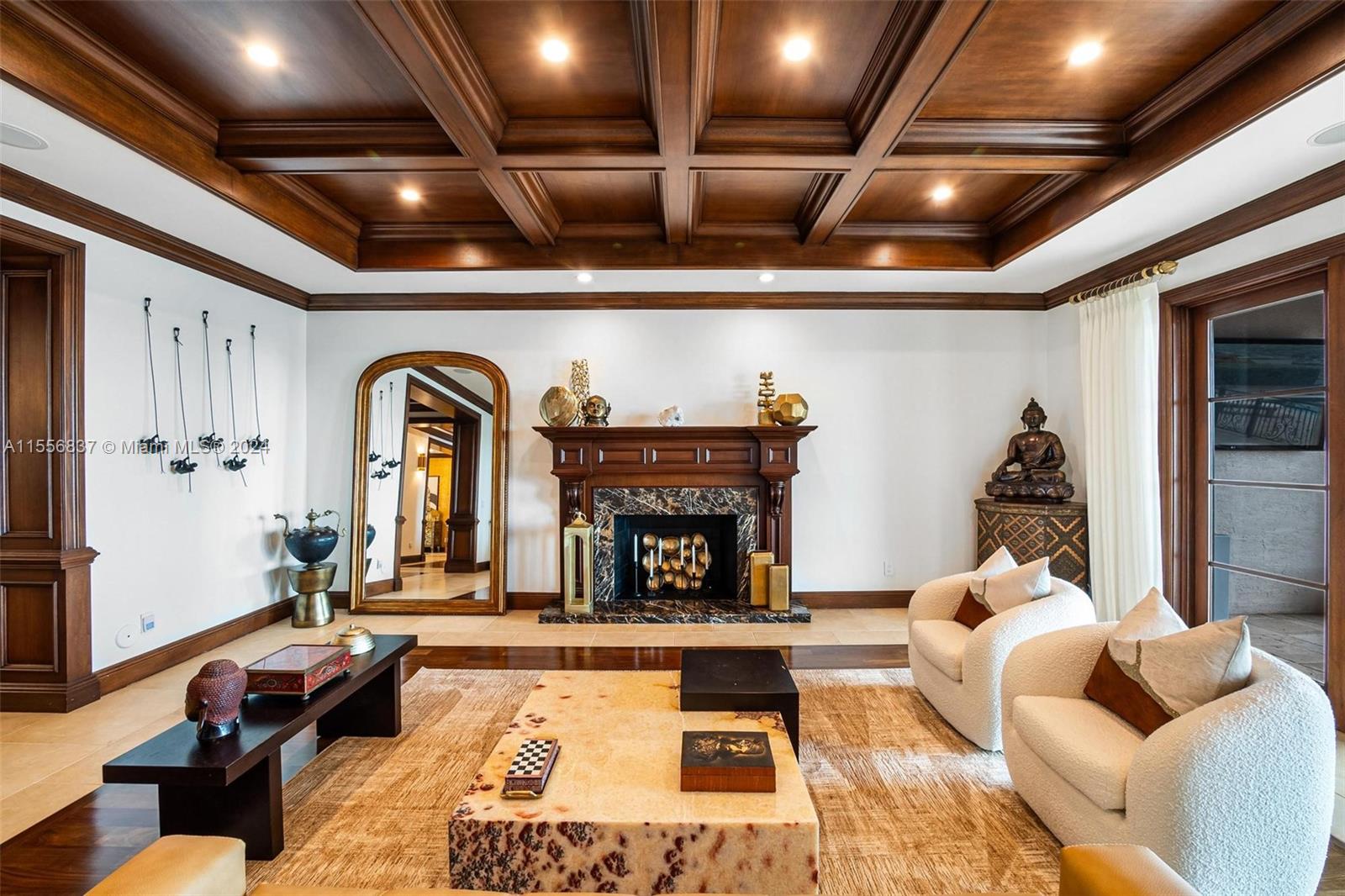 CRYSTAL VIEW - Residential