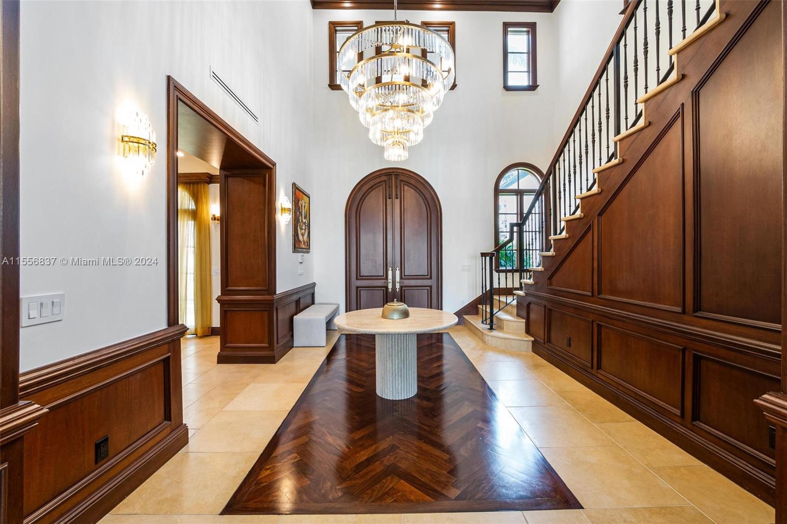 CRYSTAL VIEW - Residential