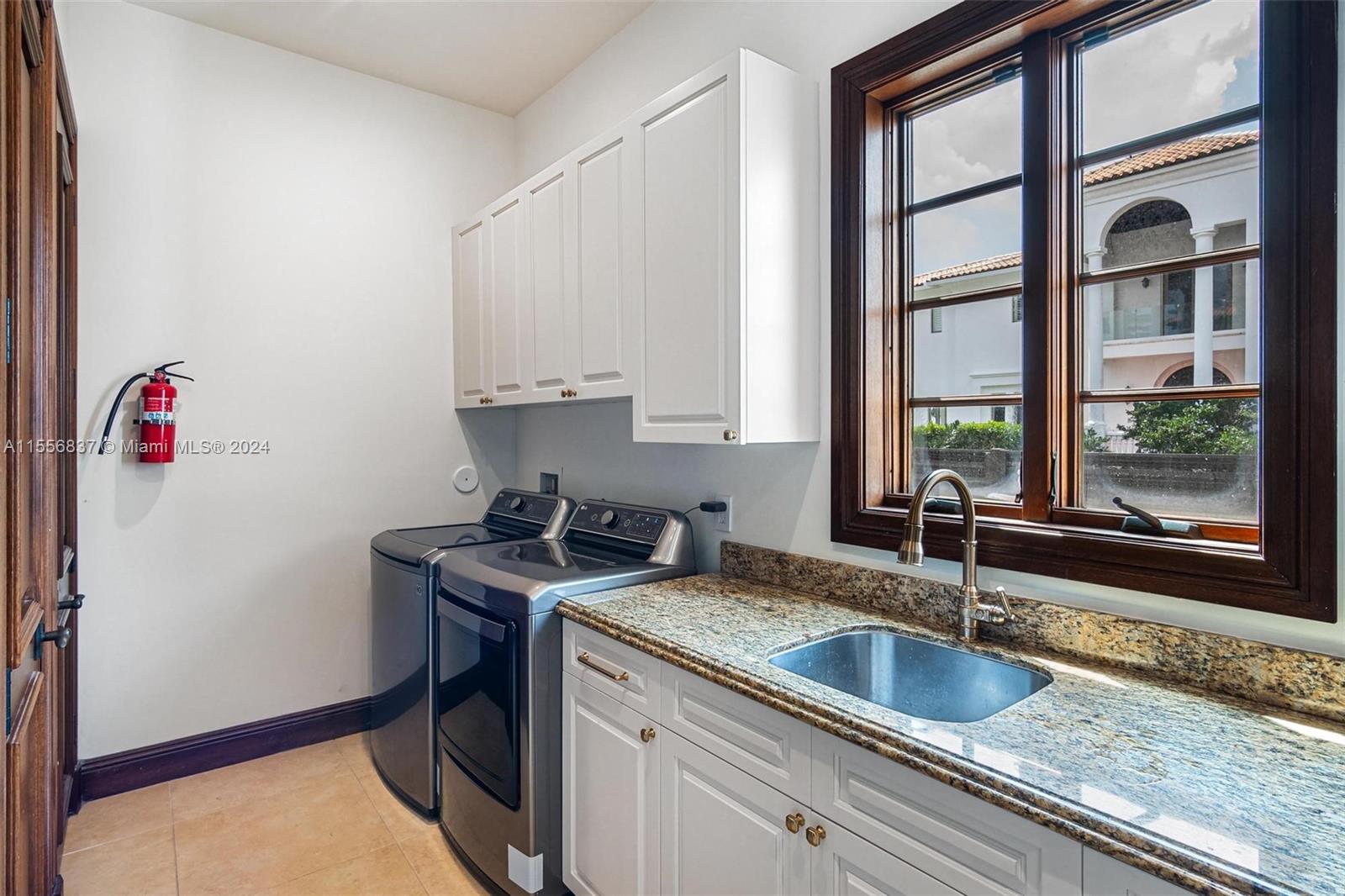 CRYSTAL VIEW - Residential