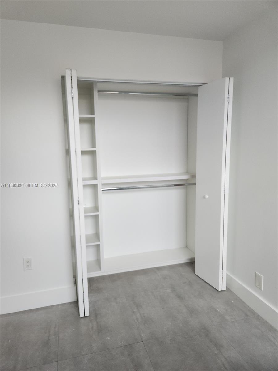 VERSAILLE GARDENS I CONDO - Residential Lease