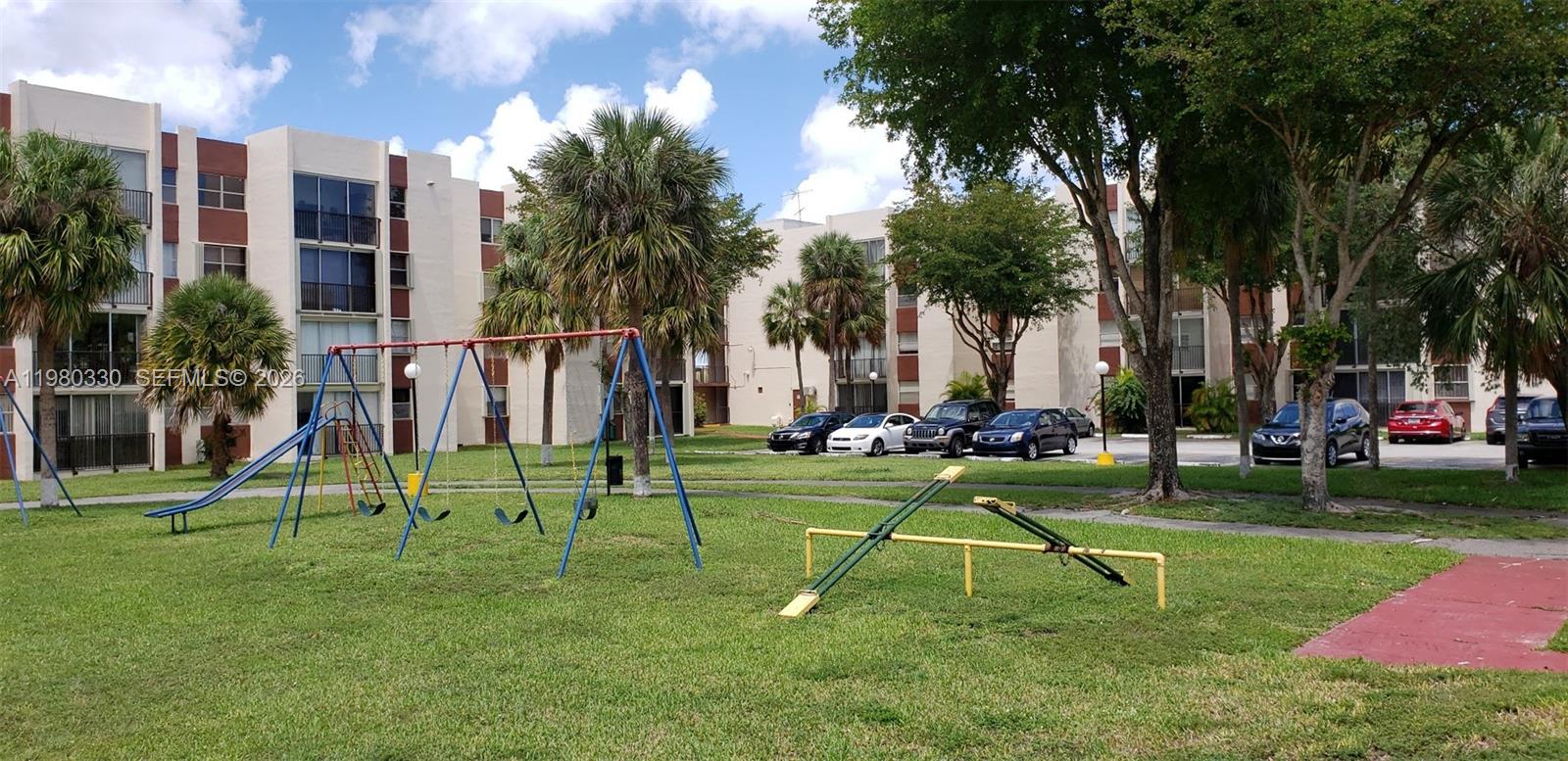 VERSAILLE GARDENS I CONDO - Residential Lease