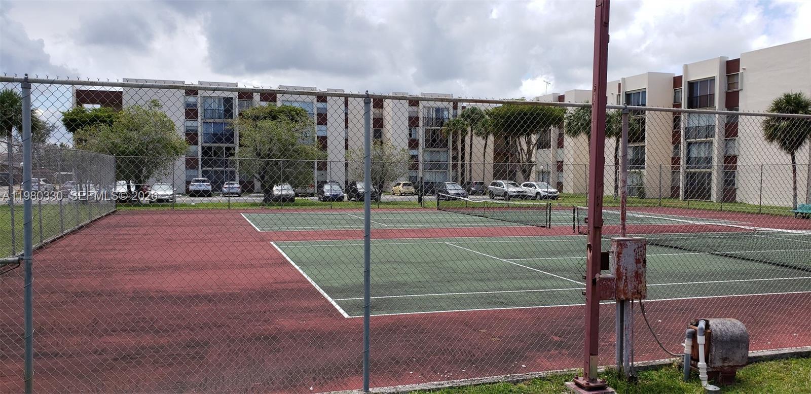 VERSAILLE GARDENS I CONDO - Residential Lease