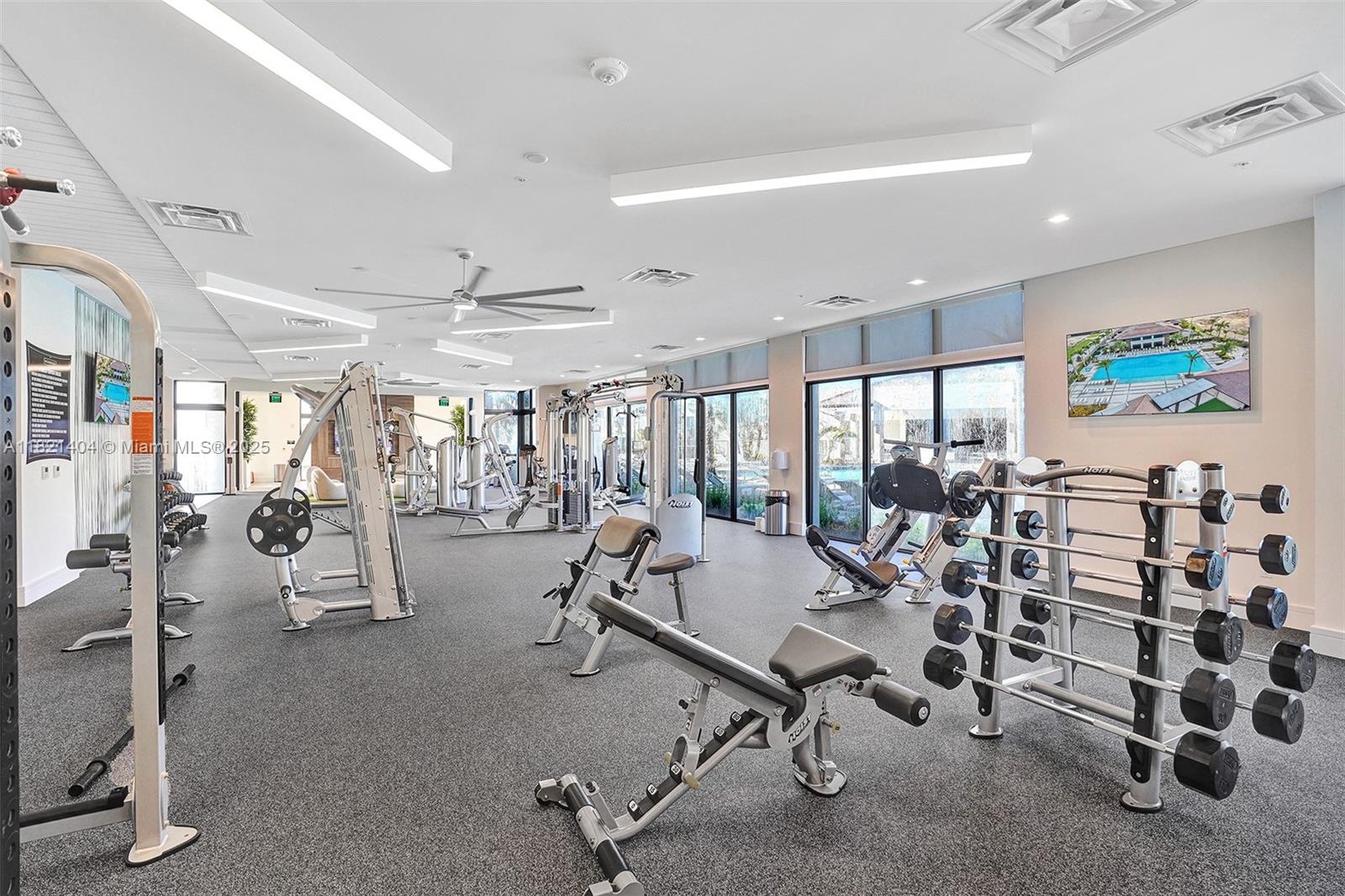 DOWNTOWN DORAL SOUTH PHAS - Residential