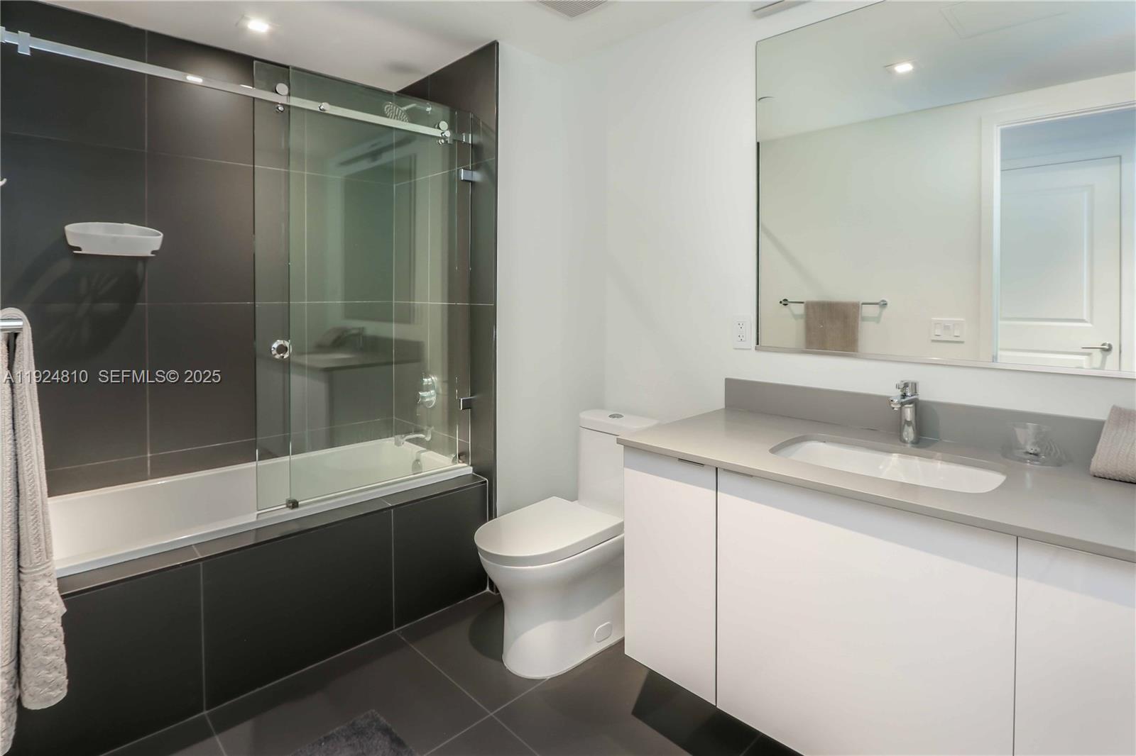 Canvas Condo - Residential Lease