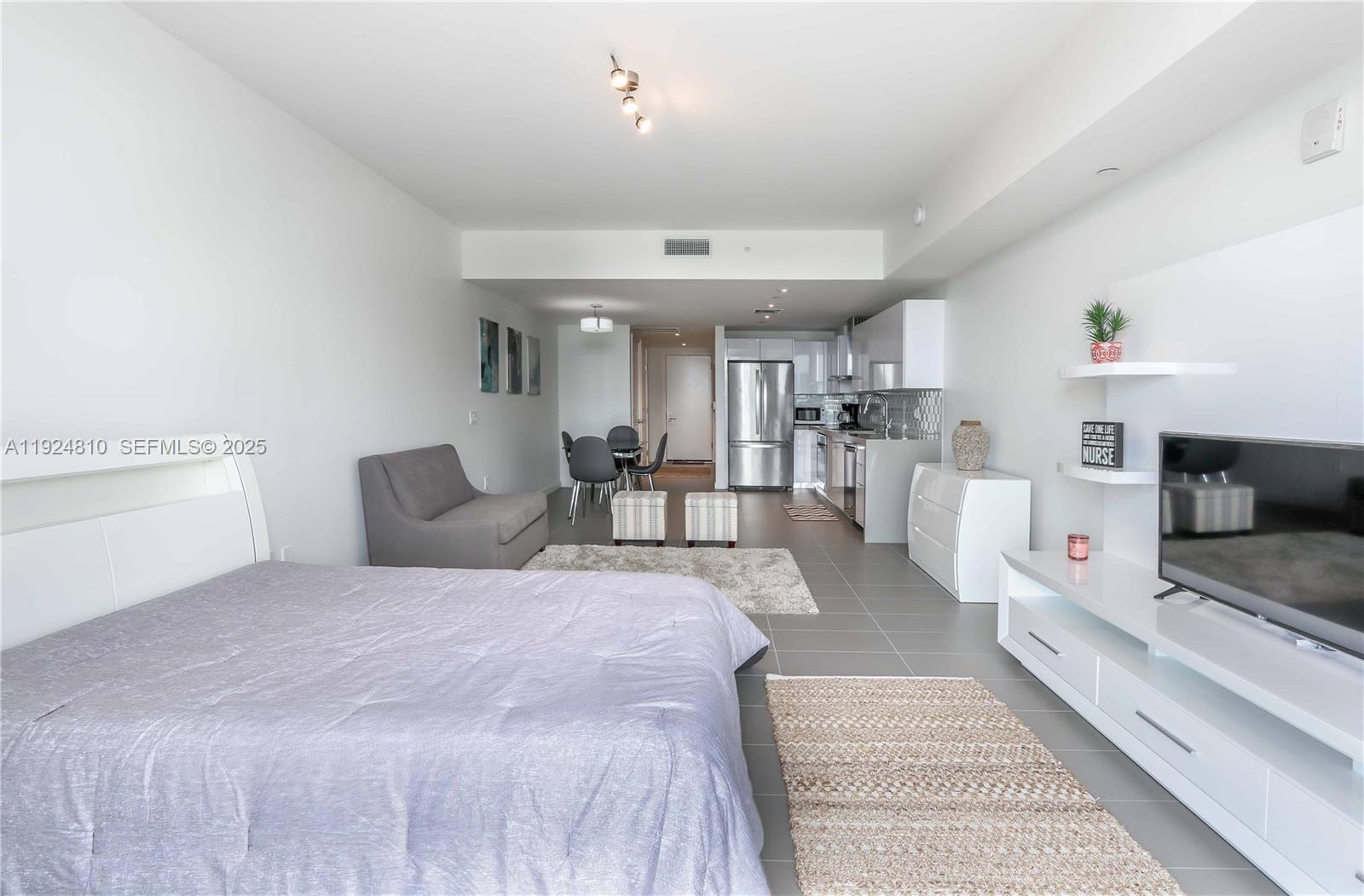 Canvas Condo - Residential Lease