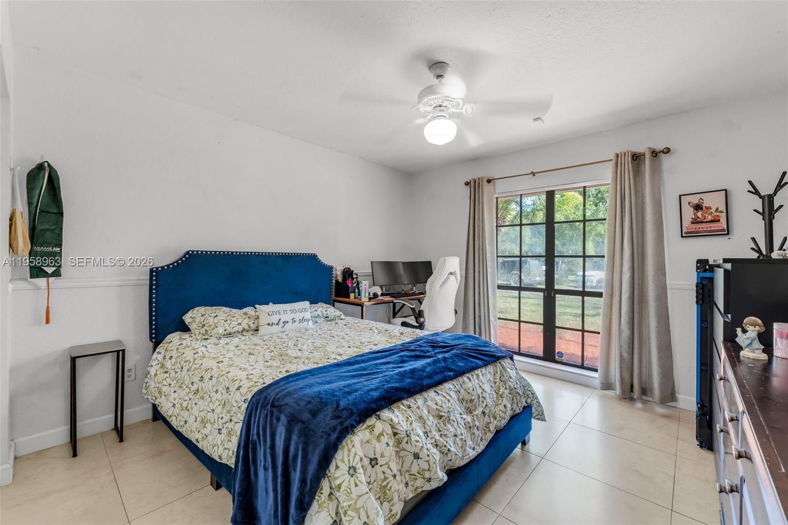 KINGS GROVE - Residential