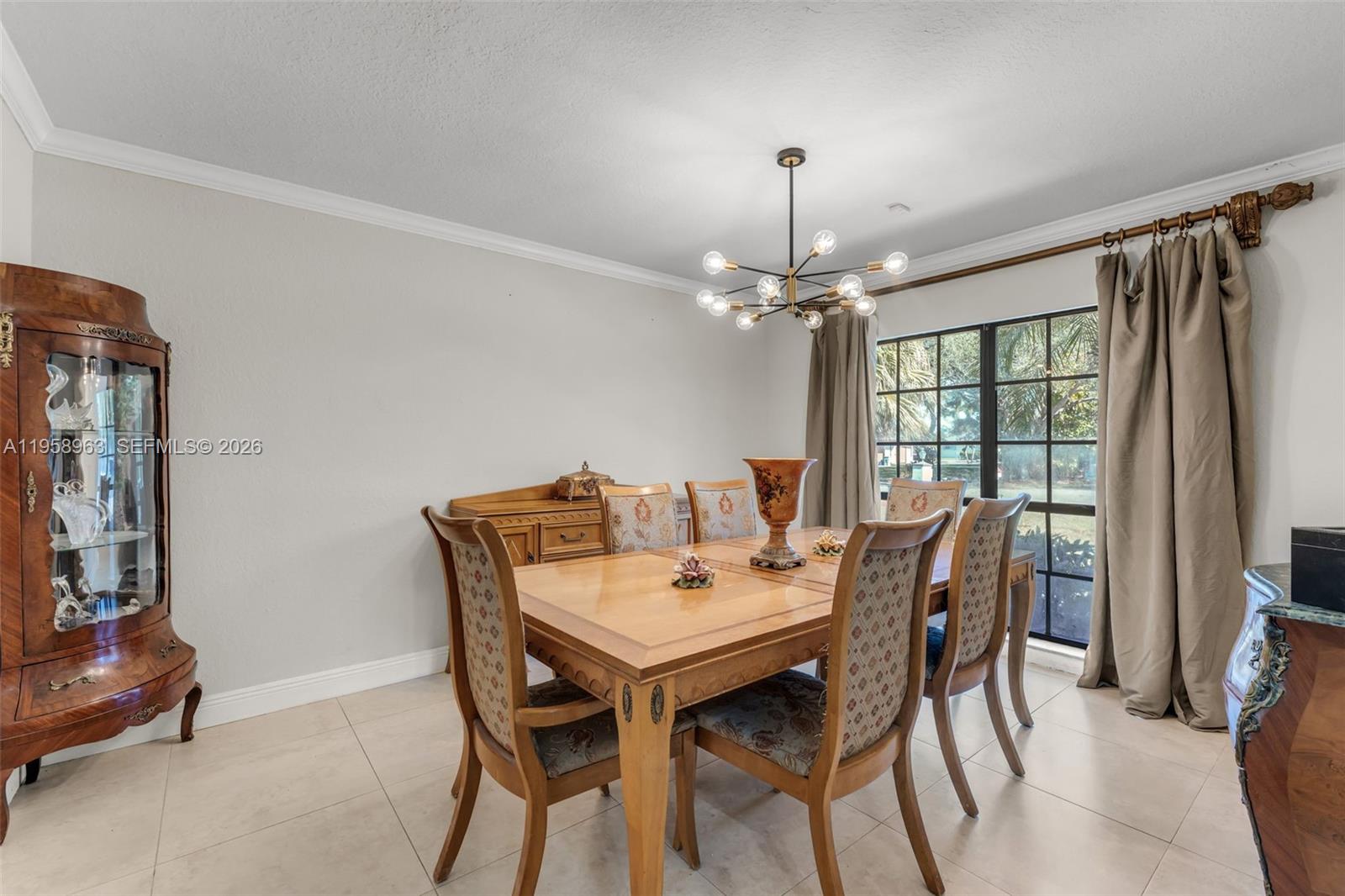 KINGS GROVE - Residential