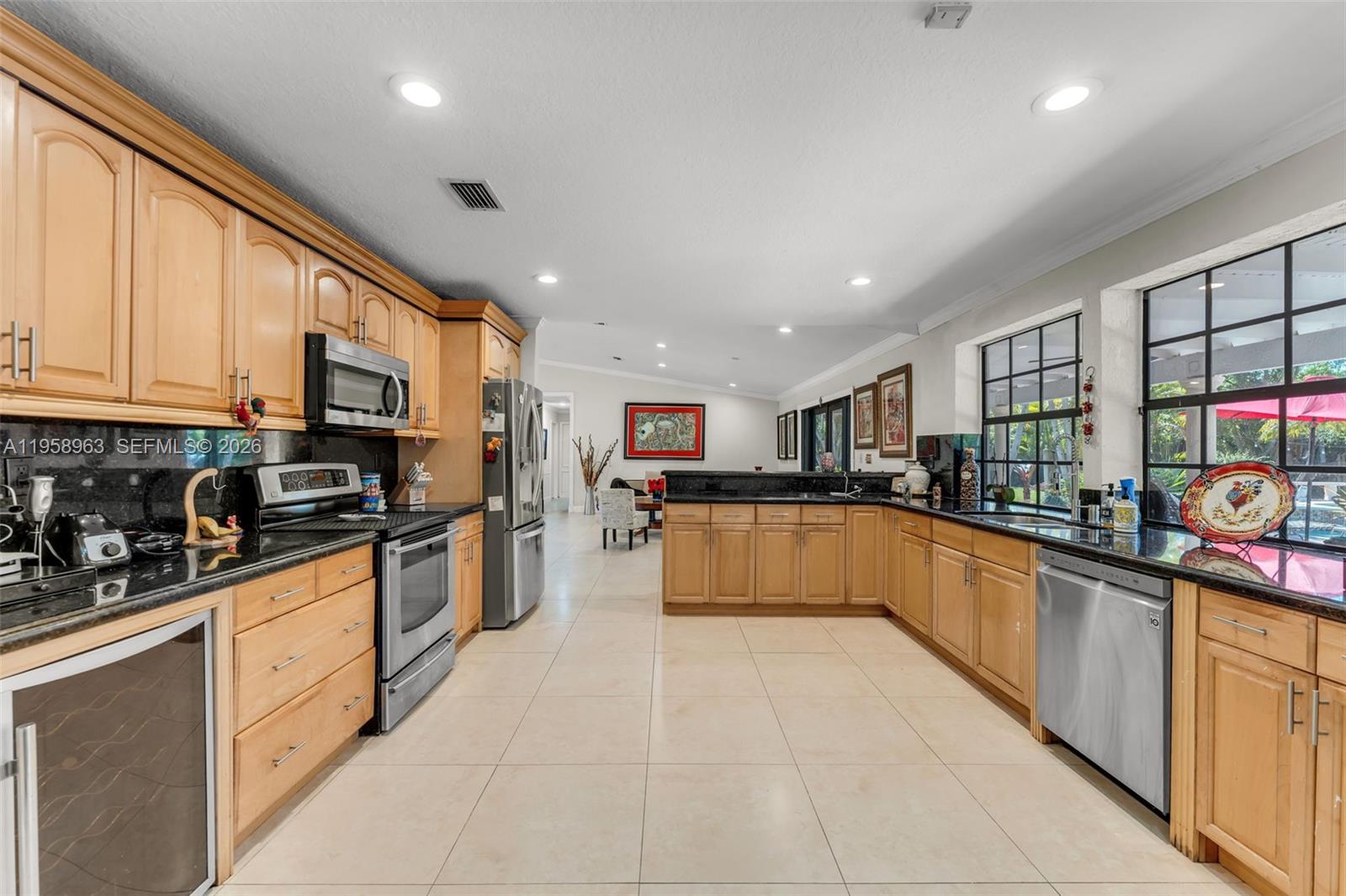 KINGS GROVE - Residential