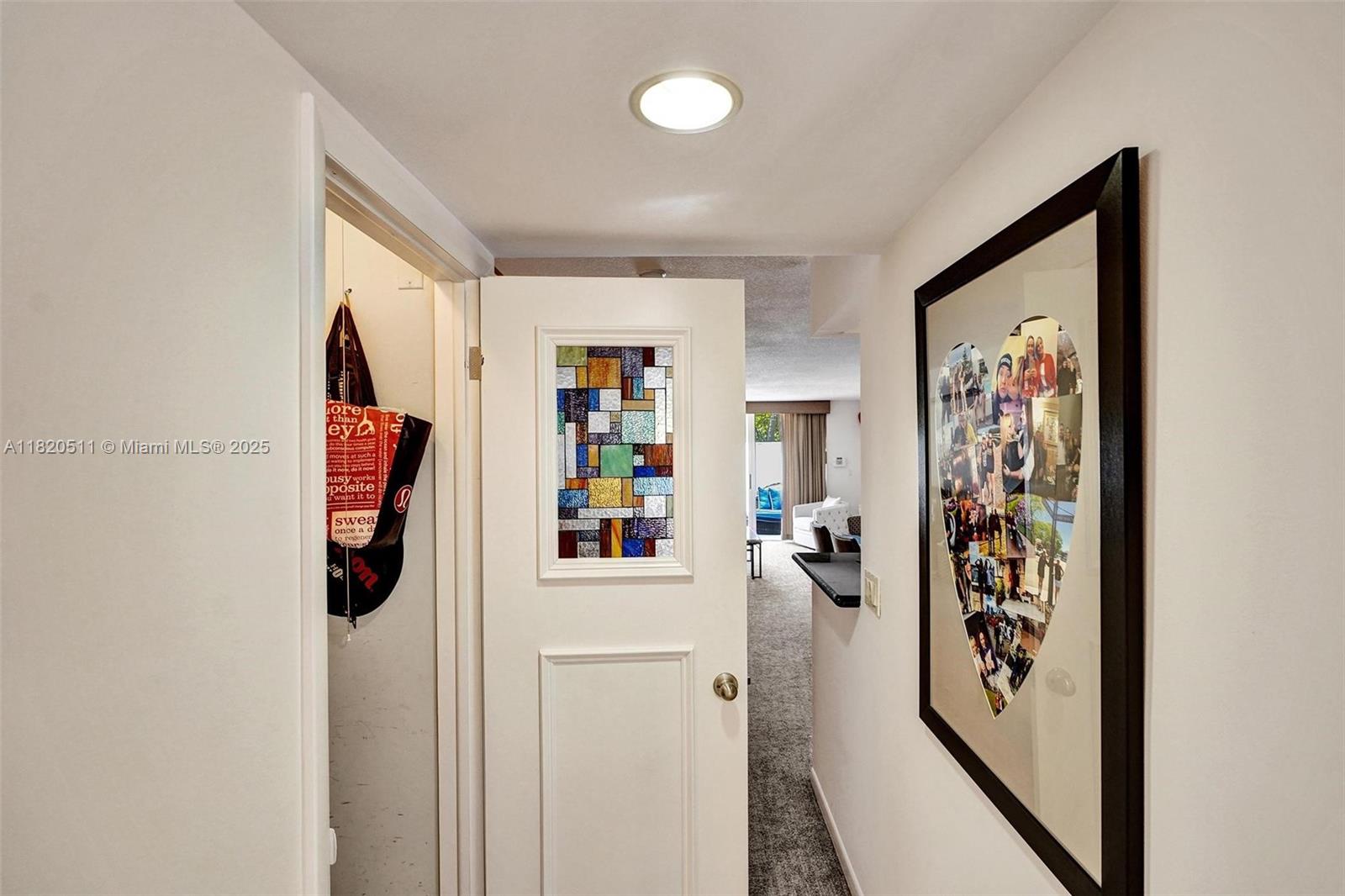 GOLDEN POINTE - Residential