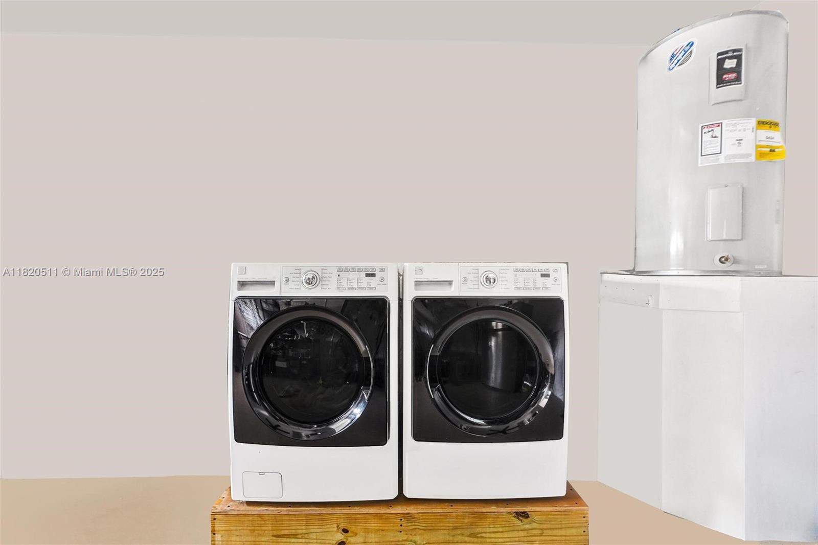 GOLDEN POINTE - Residential