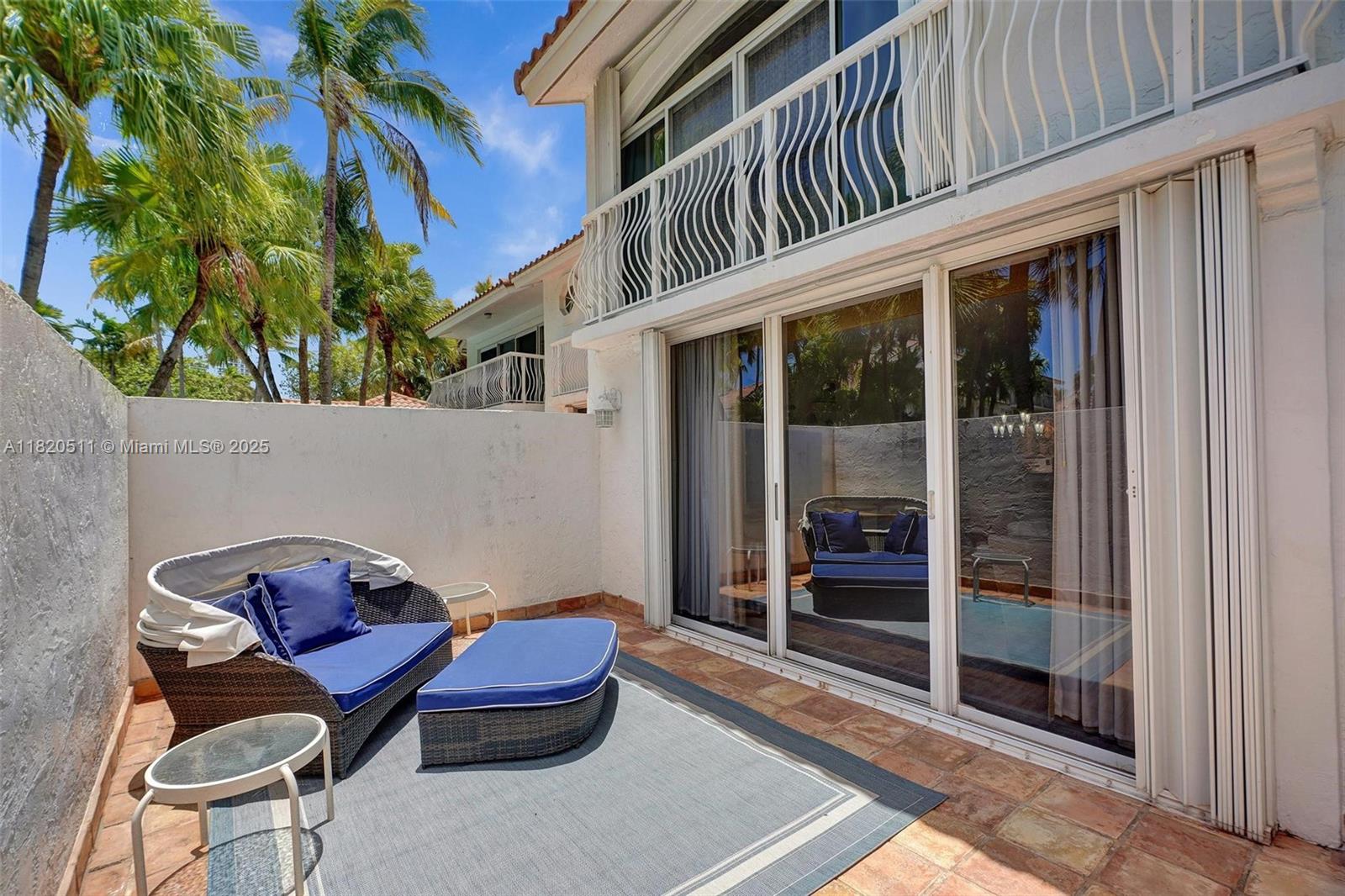 GOLDEN POINTE - Residential