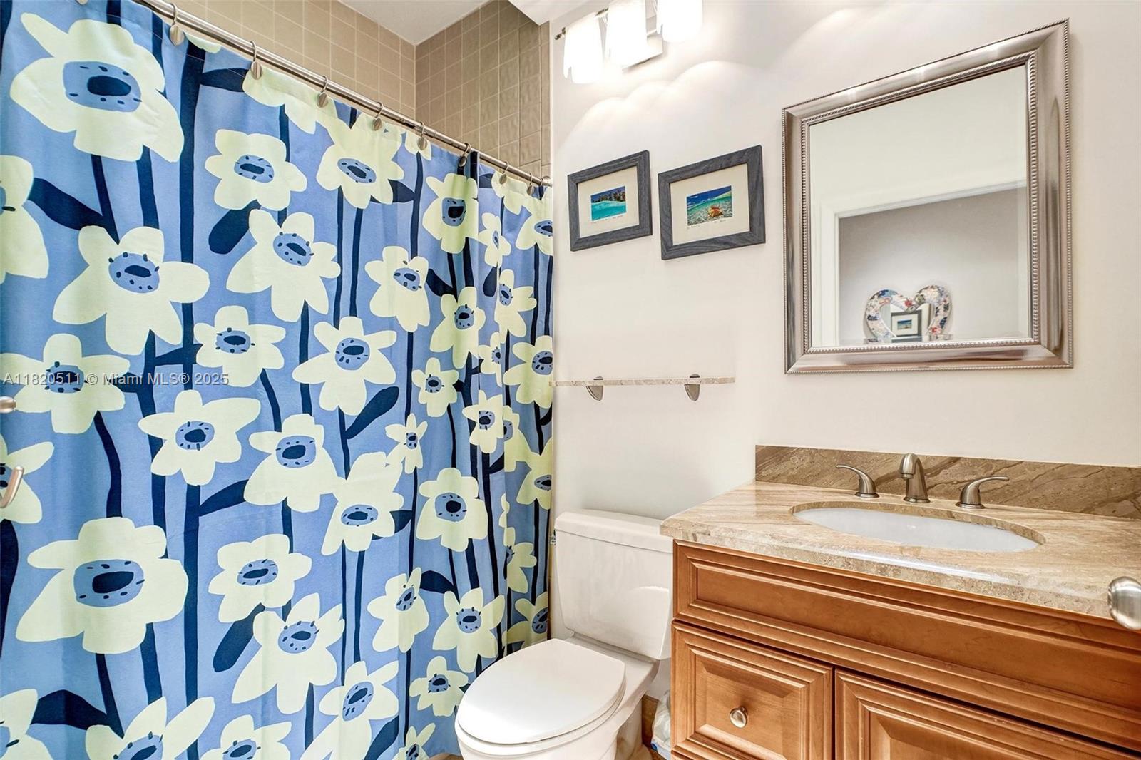 GOLDEN POINTE - Residential