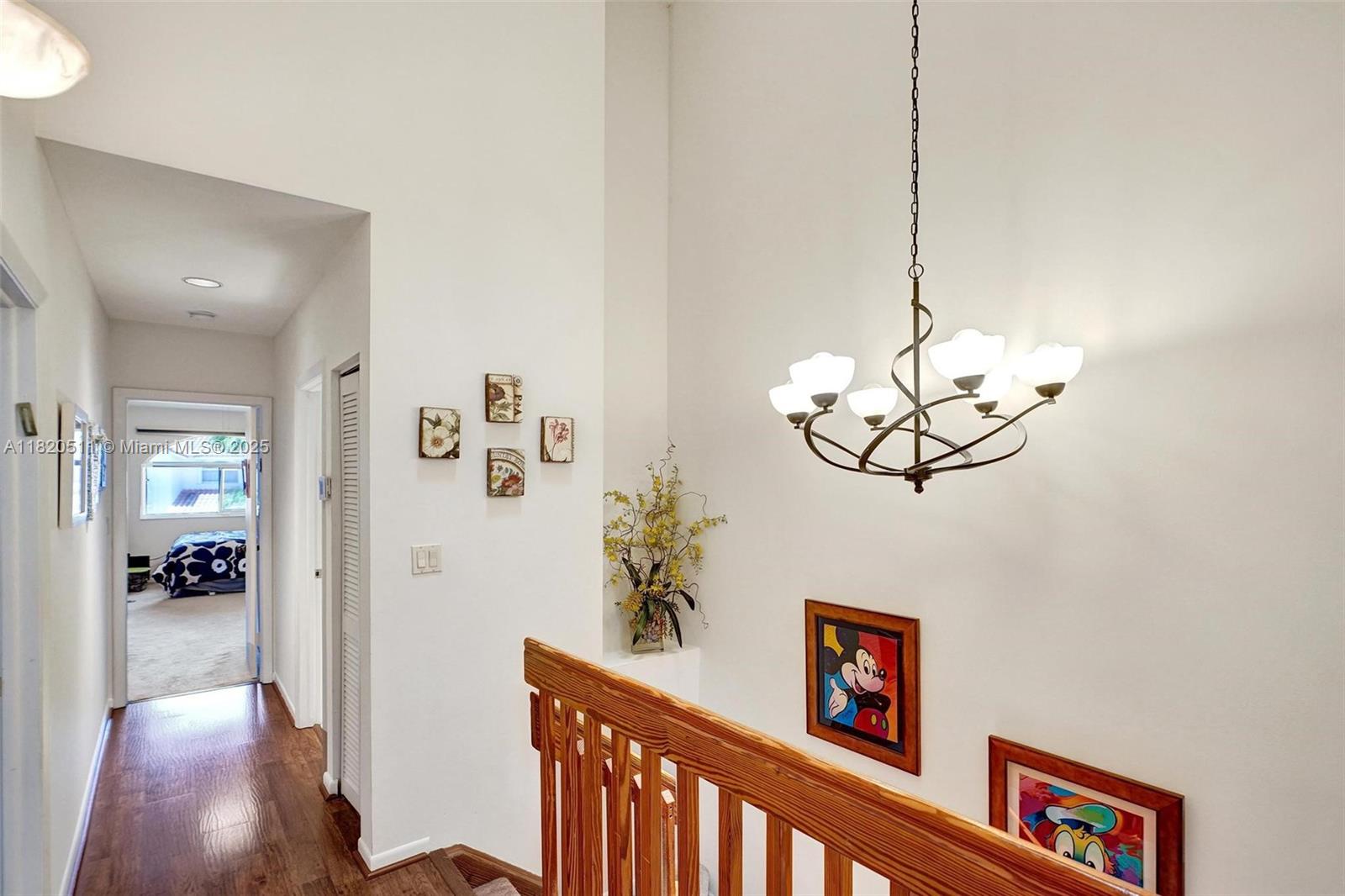 GOLDEN POINTE - Residential