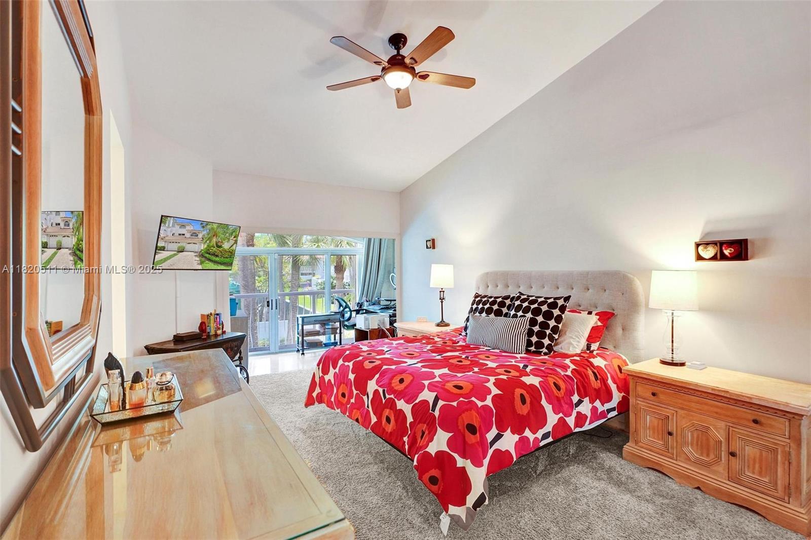 GOLDEN POINTE - Residential