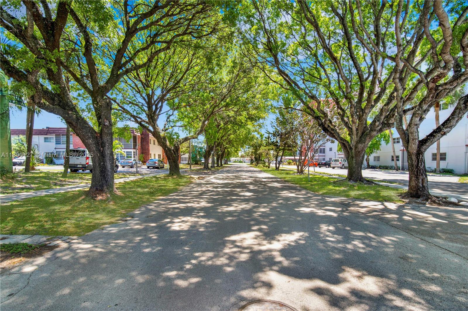 CASTLE APARTMENTS 11 COND - Residential