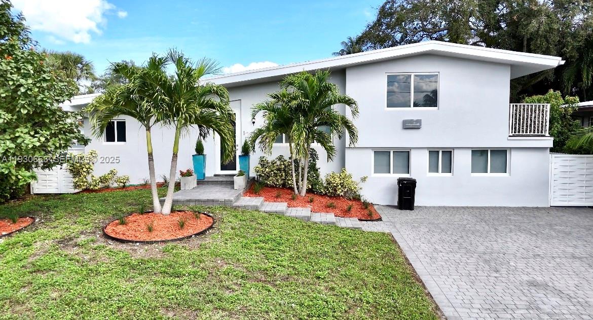 LAUDERDALE ISLES NO 2 - Residential Lease