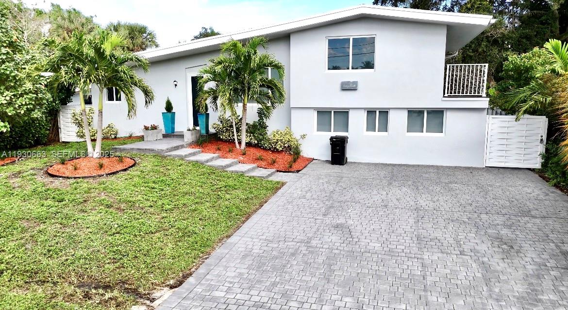 LAUDERDALE ISLES NO 2 - Residential Lease