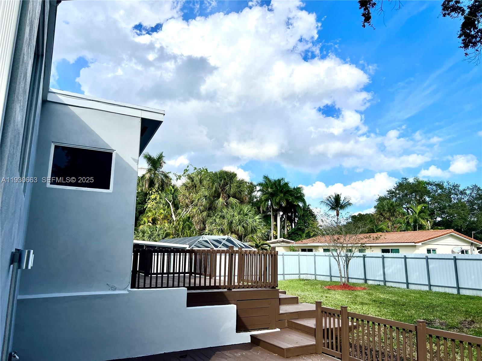 LAUDERDALE ISLES NO 2 - Residential Lease