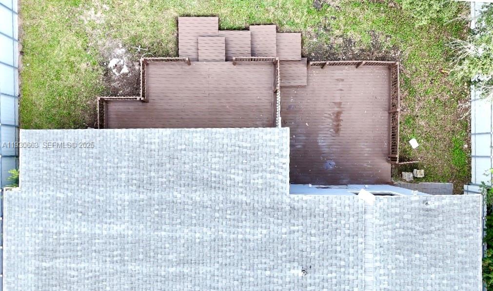 LAUDERDALE ISLES NO 2 - Residential Lease