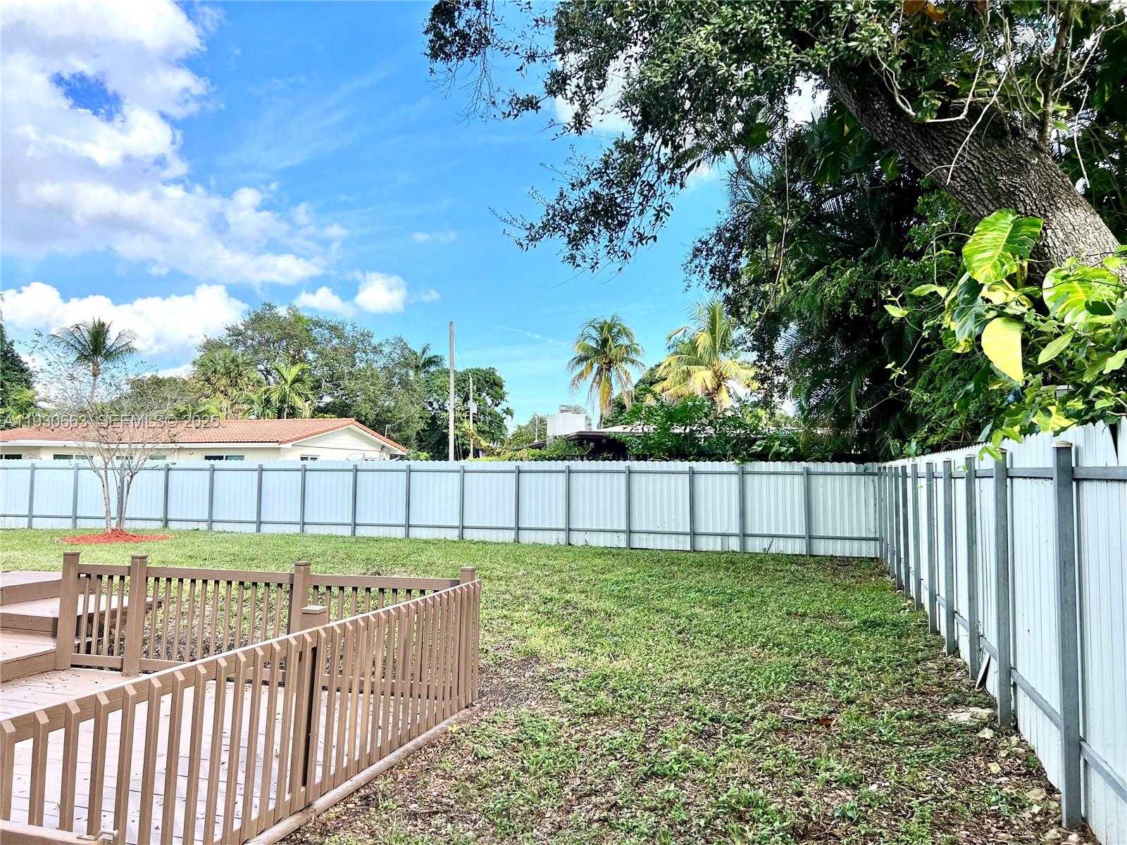 LAUDERDALE ISLES NO 2 - Residential Lease