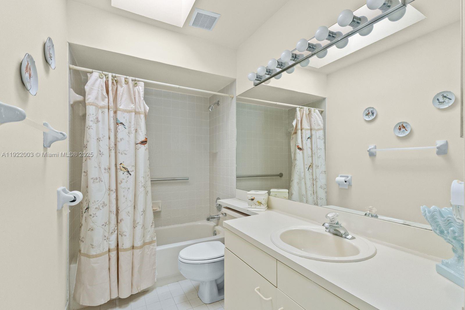 EMBASSY LAKES PHASE III - Residential