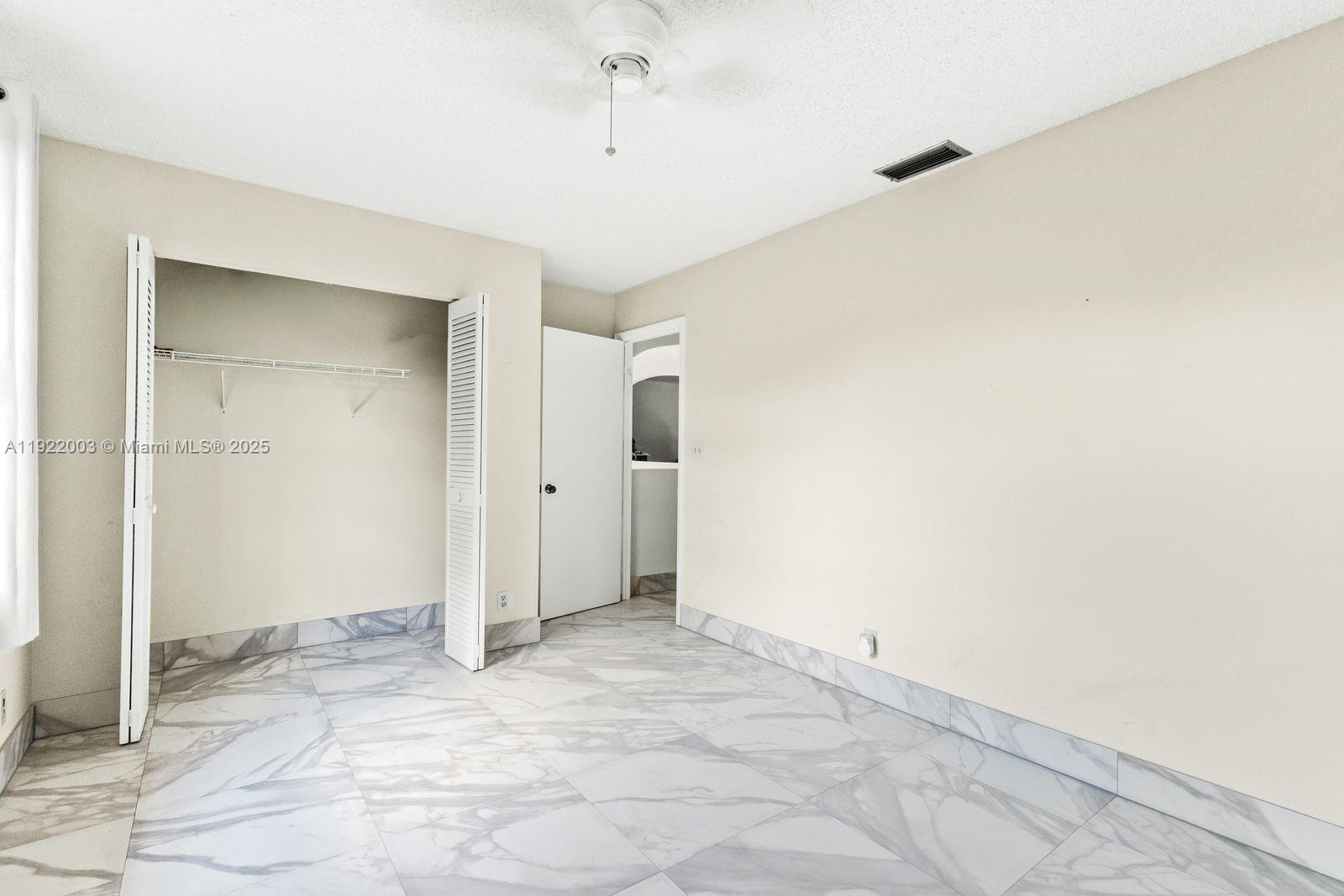 EMBASSY LAKES PHASE III - Residential