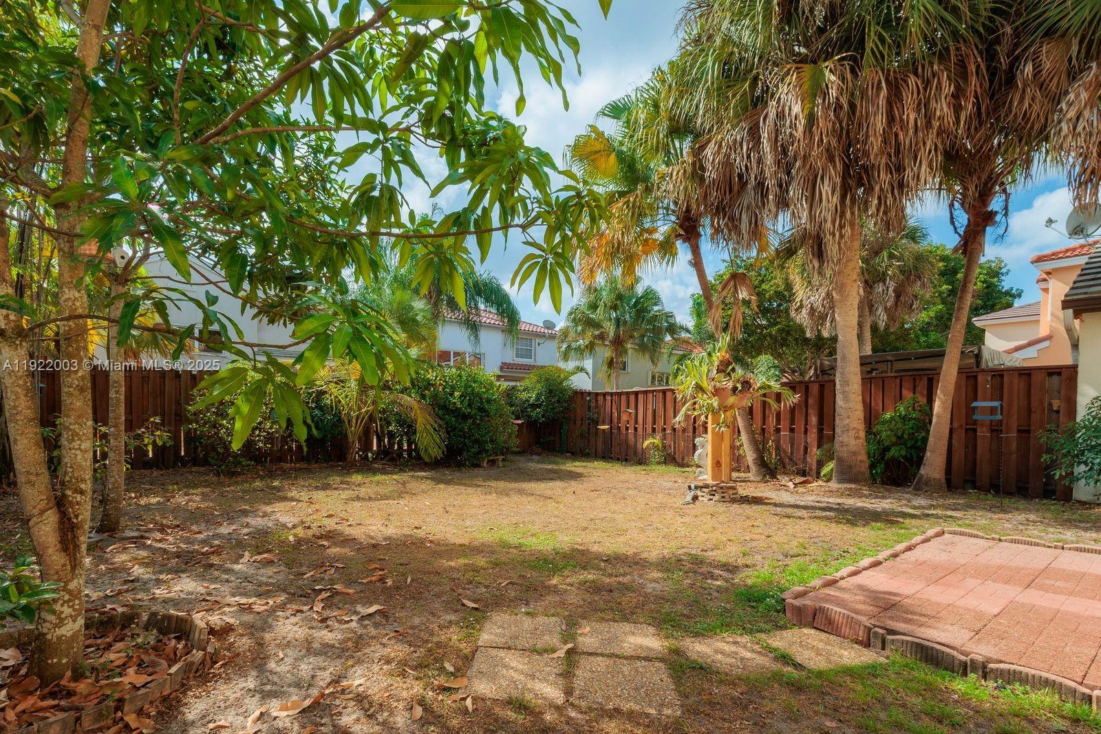 EMBASSY LAKES PHASE III - Residential