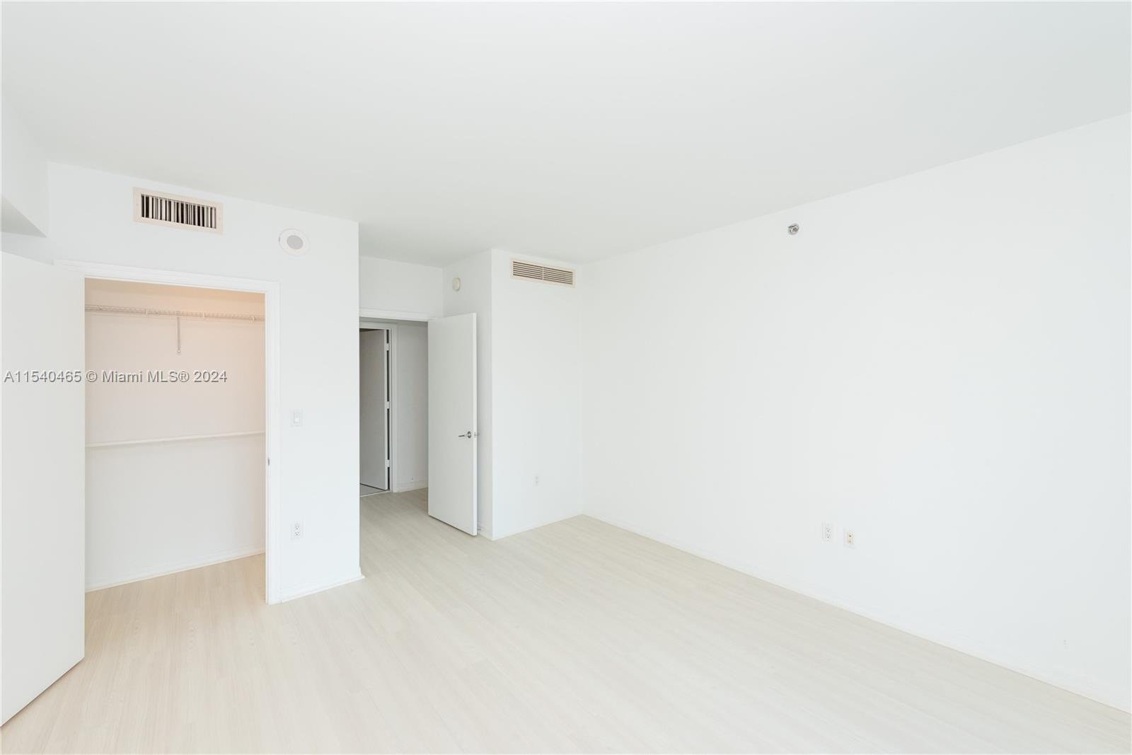 500 BRICKELL WEST CONDO - Residential Lease