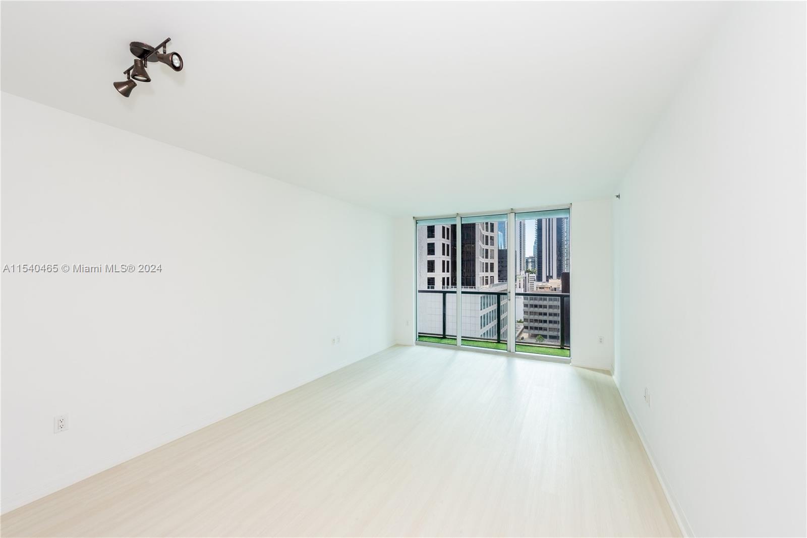 500 BRICKELL WEST CONDO - Residential Lease