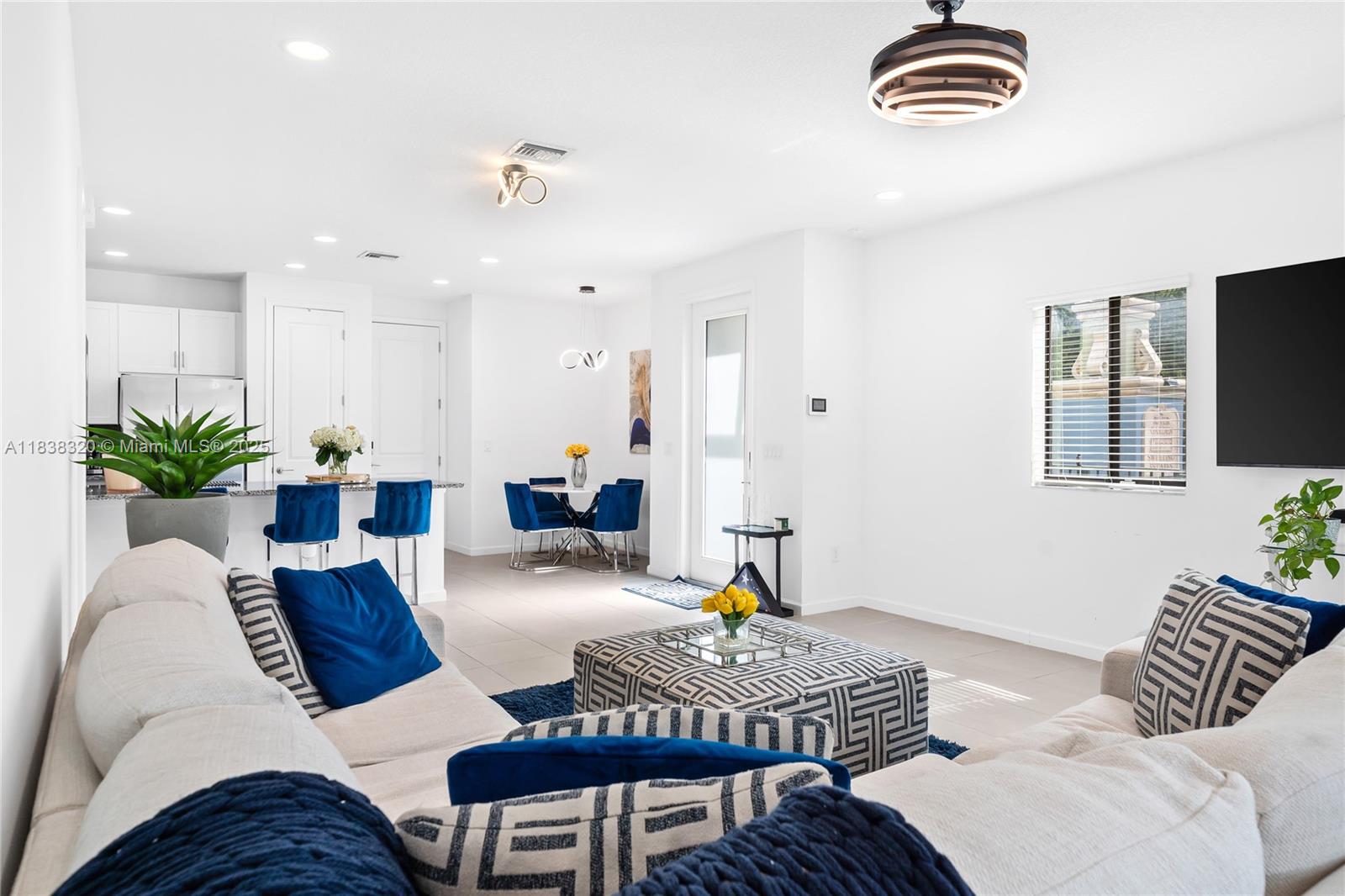 RIVER GARDENS - Residential