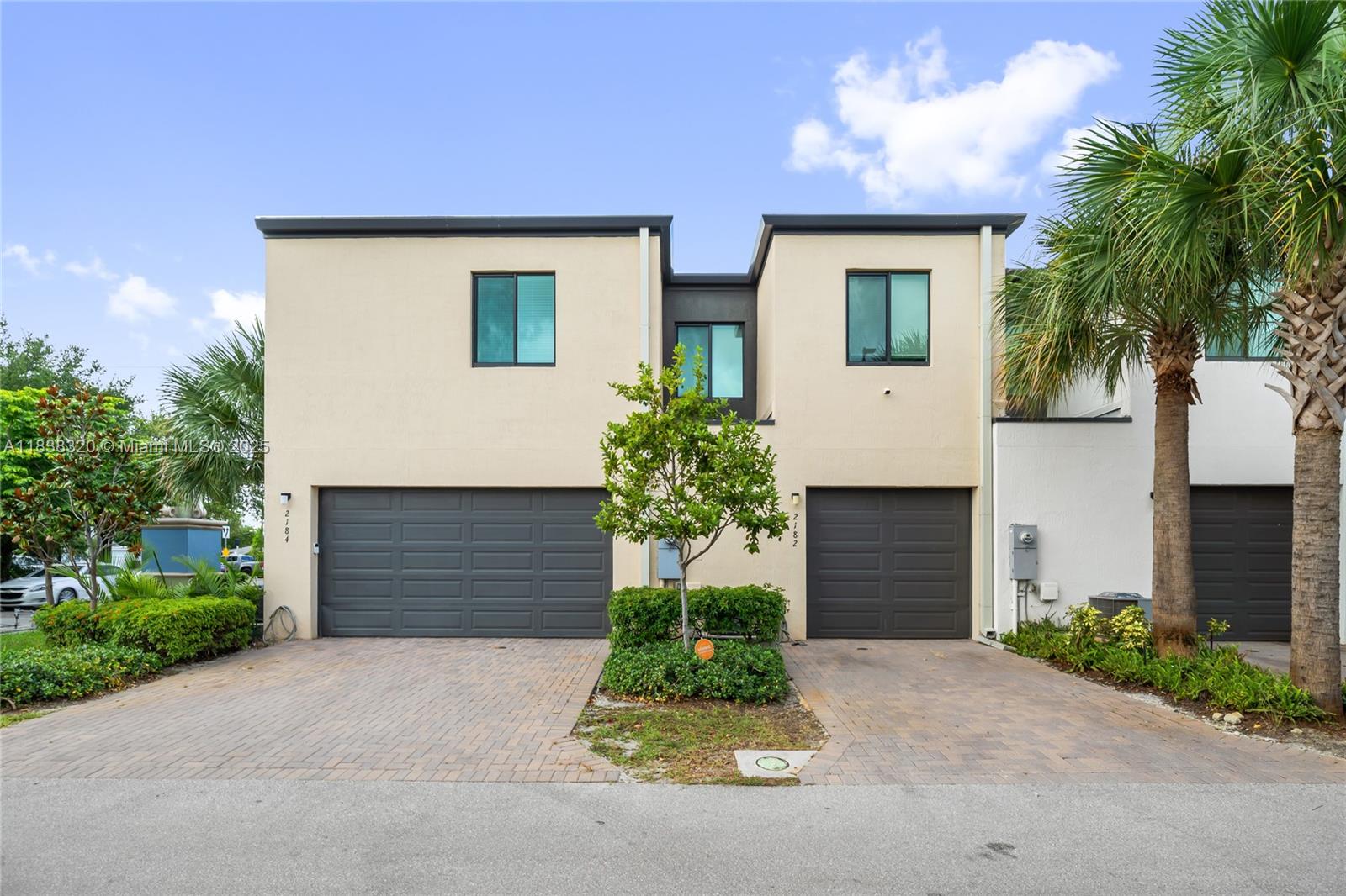 RIVER GARDENS - Residential