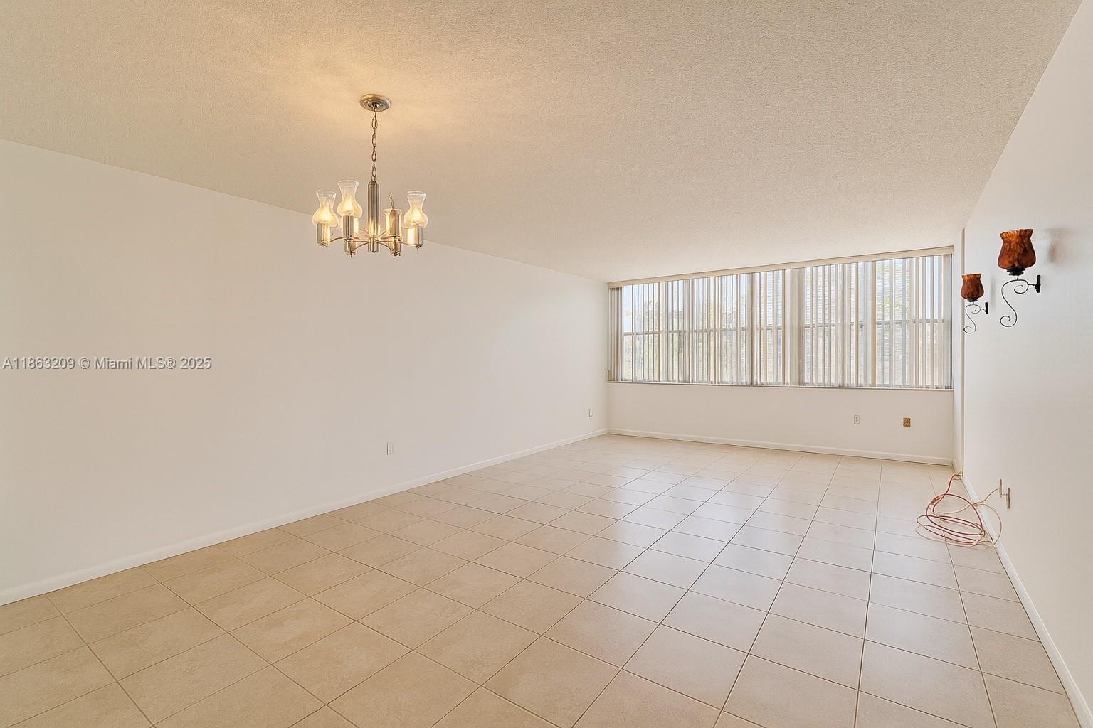 1300 NE Miami Gardens Dr 219E
