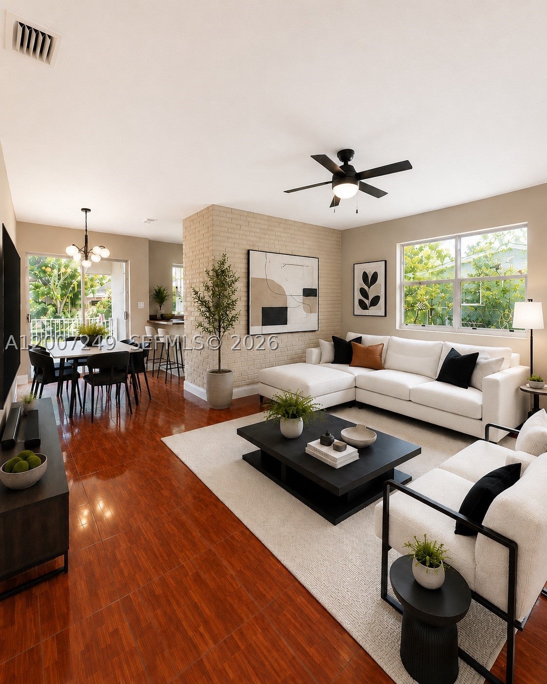 2724 Acapulco Dr