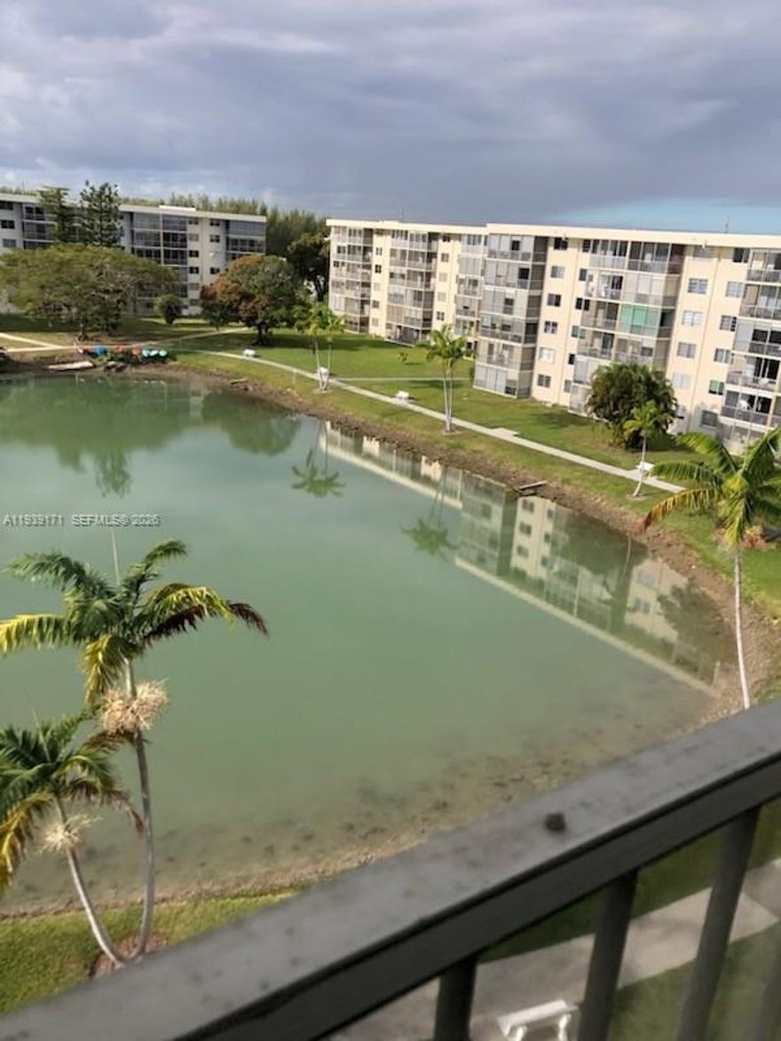 Start from scratch with this 2 bedroom apt. needs work but well worth the effort Reasonable price for this great neighborhood.  Food stores, restaurants, banks and more right next door. Plus only minutes to the Beach and the Aventura Mall.