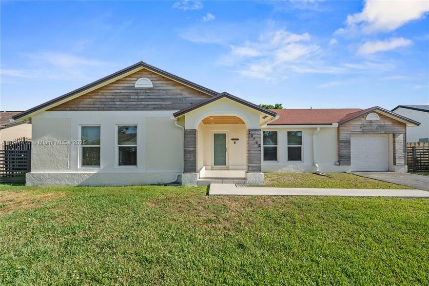 Charming single-family home in Homestead featuring 3 spacious bedrooms, 2 full bathrooms, and a 1-car garage. Enjoy the freedom of no HOA, a comfortable layout, and a private yard—perfect for relaxing or entertaining. Conveniently located near schools, parks, and shopping.